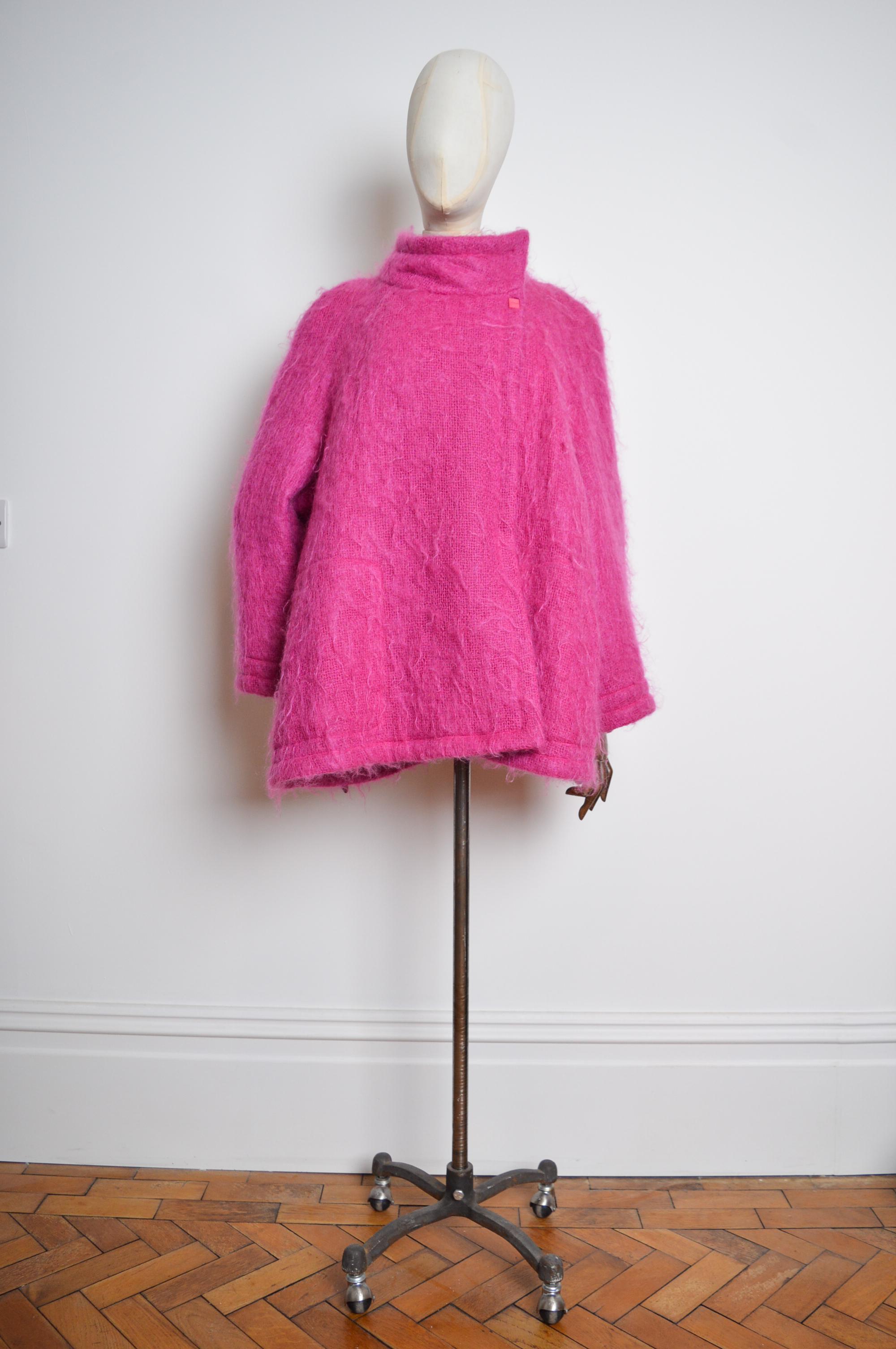 Hot Pink 1980's Fuzzy Mohair Thierry Mugler - Pure Wool Oversized Swing Coat For Sale 1