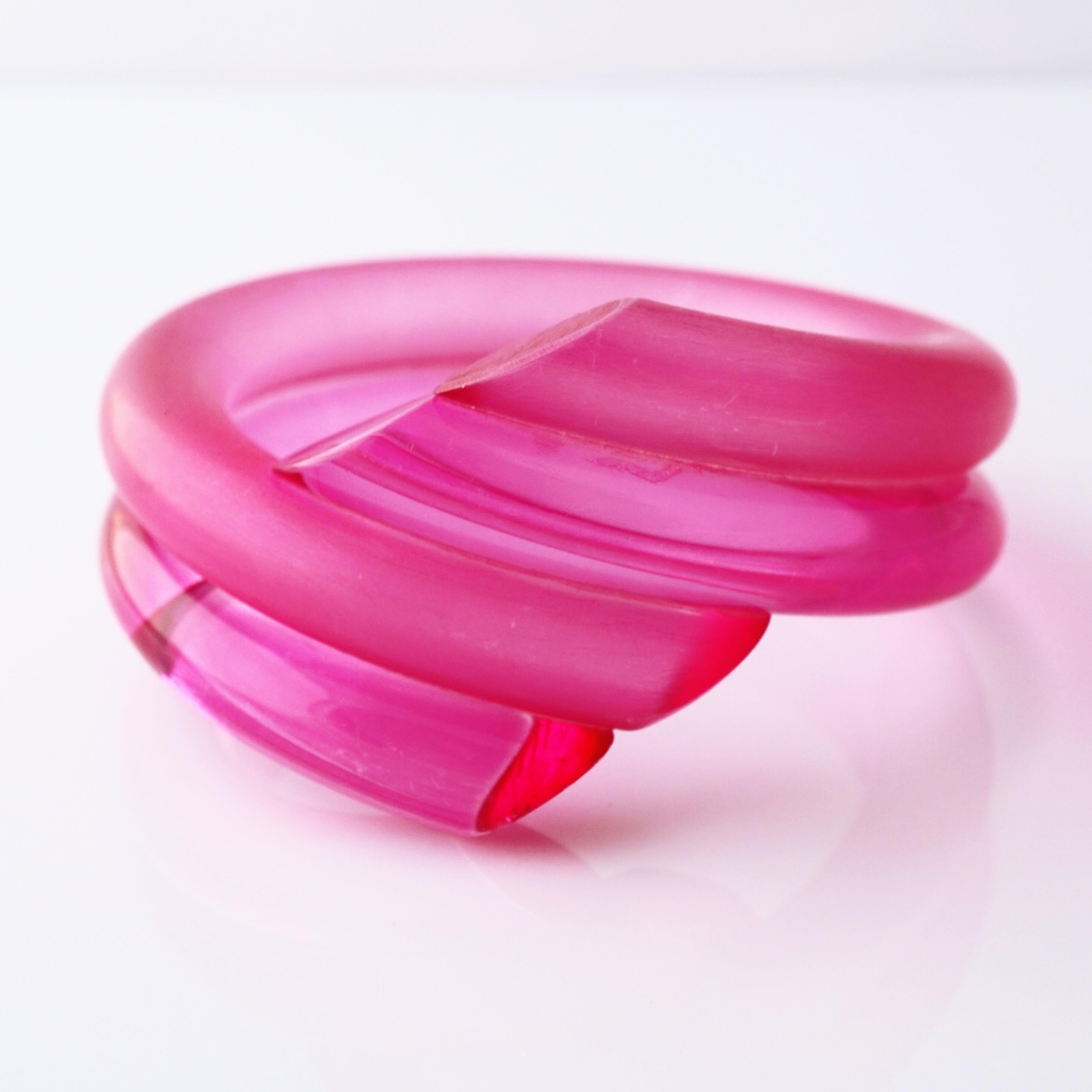 Modern Hot Pink Acrylic Chunky Bypass Statement Bangle By Judith Hendler, 1980s For Sale