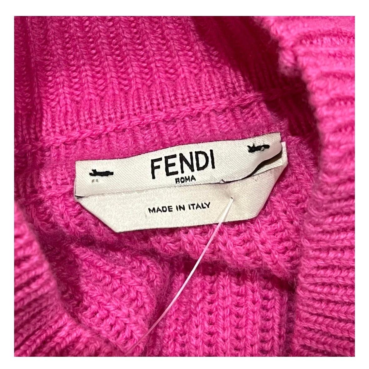 Hot Pink Fendi Cut-Out Sweater SS2018 In Excellent Condition For Sale In Los Angeles, CA