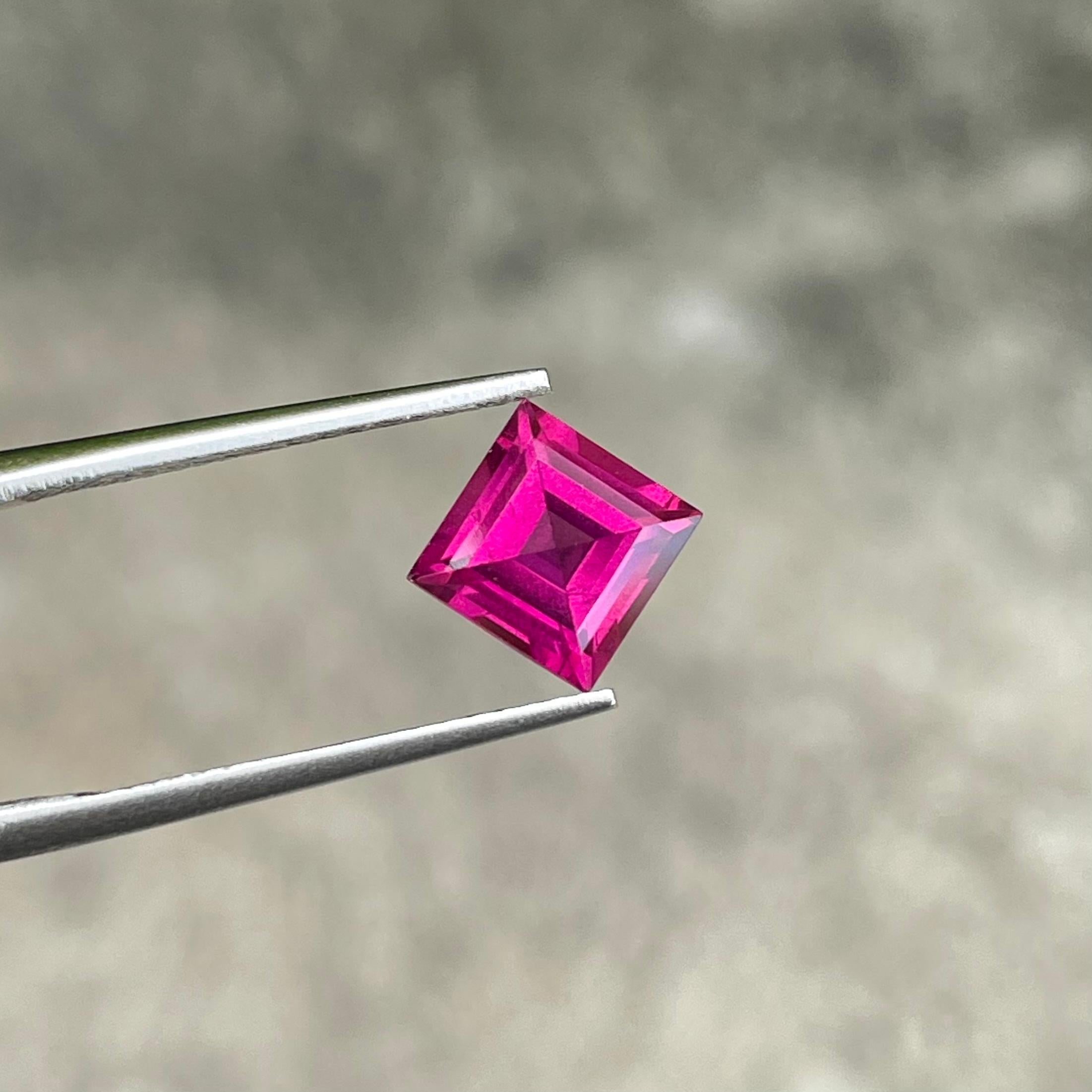 Modern Hot Pink Garnet 2.25 carat Square cut Natural Madagascar's Loose Garnet Gemstone For Sale