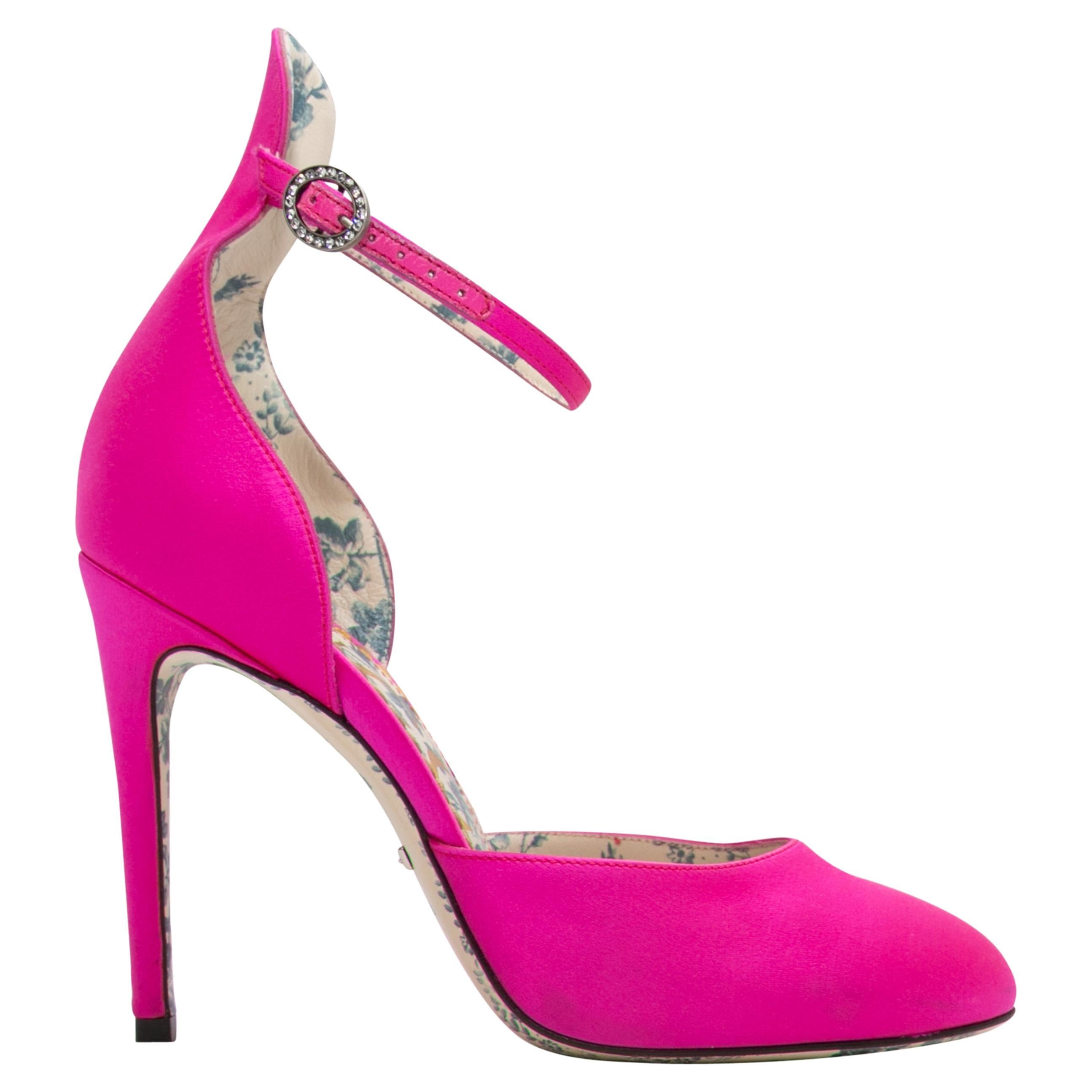 Hot Pink Gucci Satin Pumps Size 36.5 For Sale