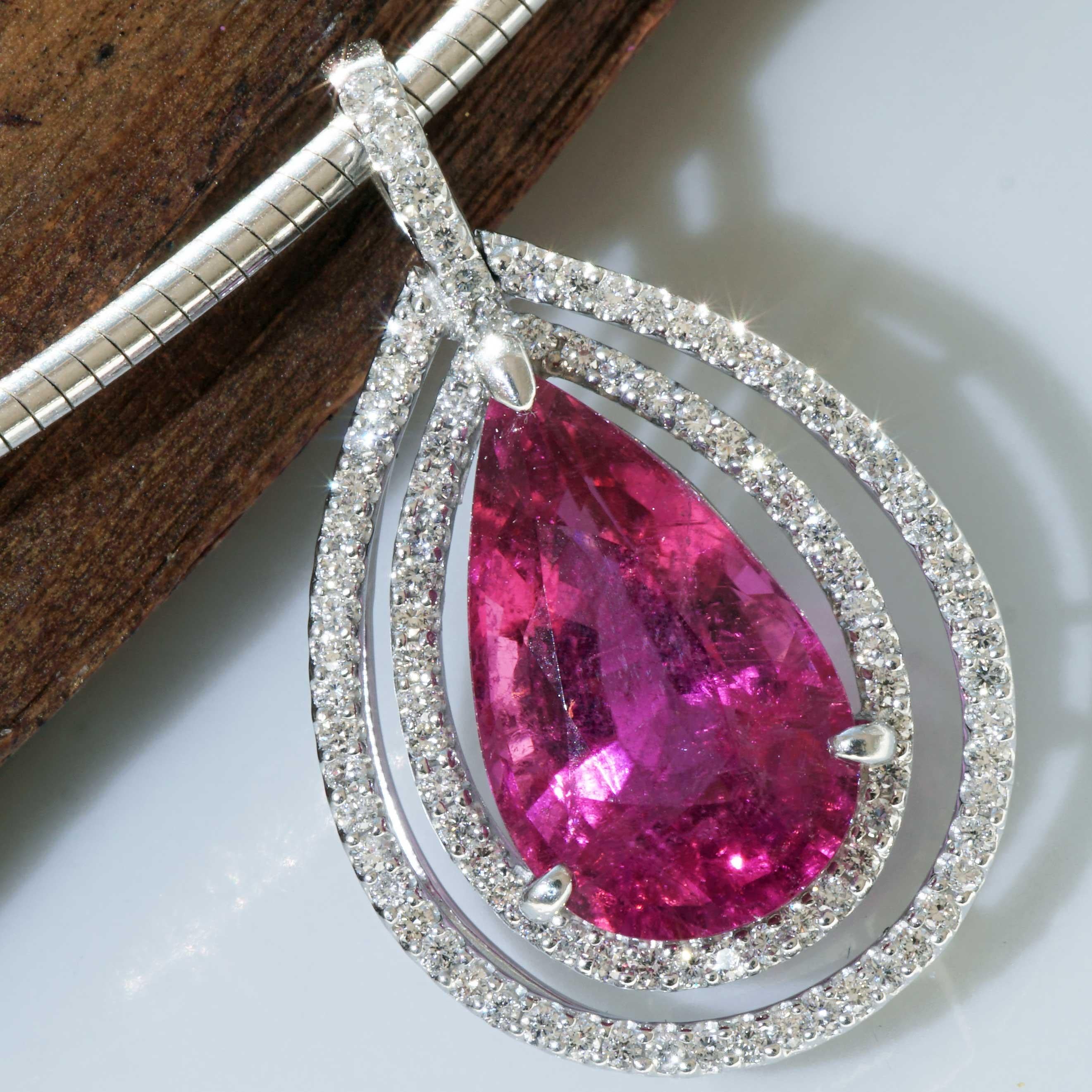 Women's or Men's Hot Pink Rubelite Brilliant Pendant 7.58 ct 0.61 ct TW VS great rare Color  For Sale