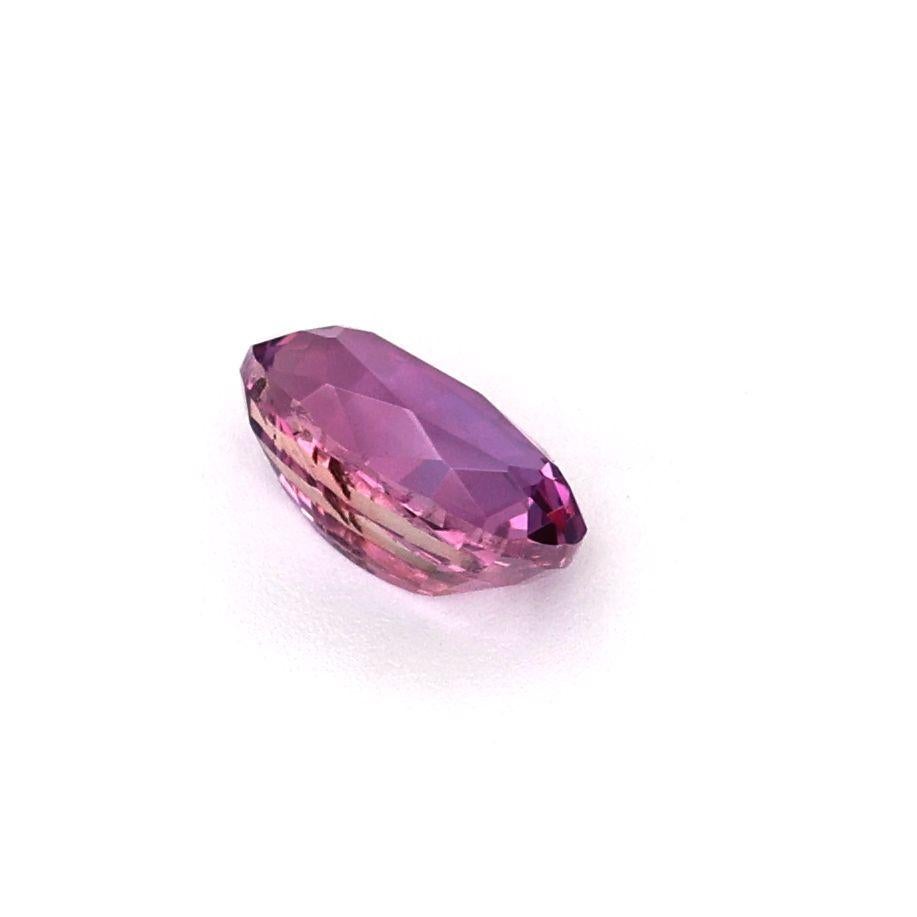 Hot Pink sapphire 0.50 Carats unheated For Sale 2