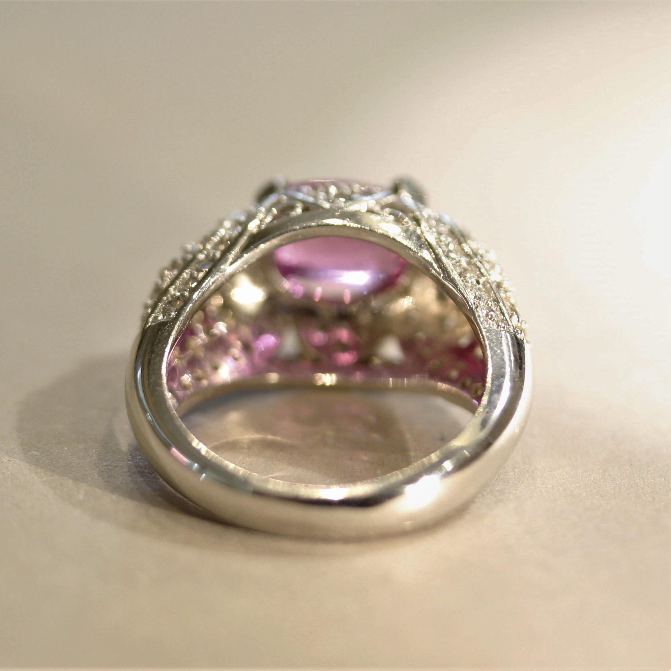 Hot-Pink Sapphire Diamond Gold “Heart-Motif” Ring In New Condition For Sale In Beverly Hills, CA