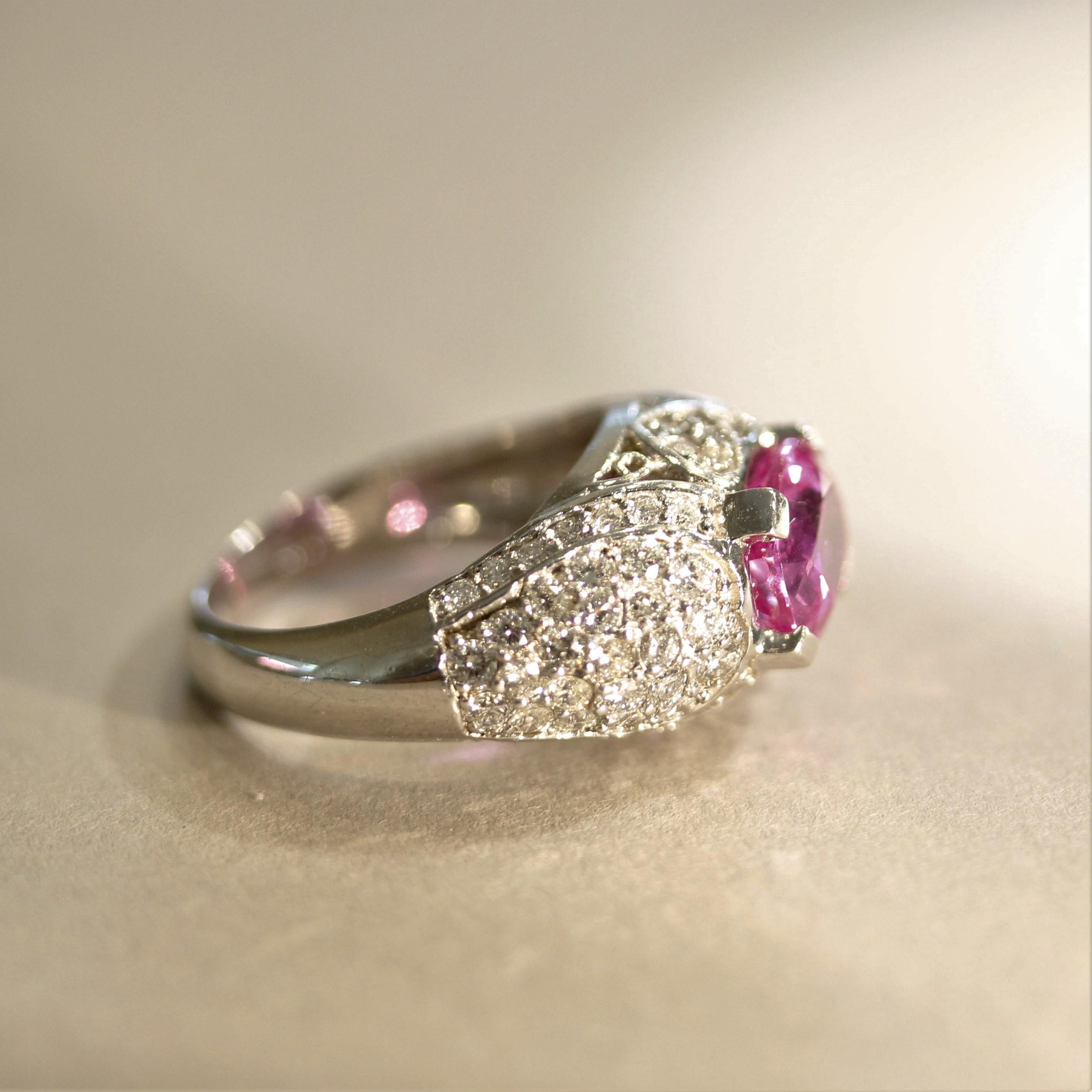 Women's Hot-Pink Sapphire Diamond Gold “Heart-Motif” Ring For Sale
