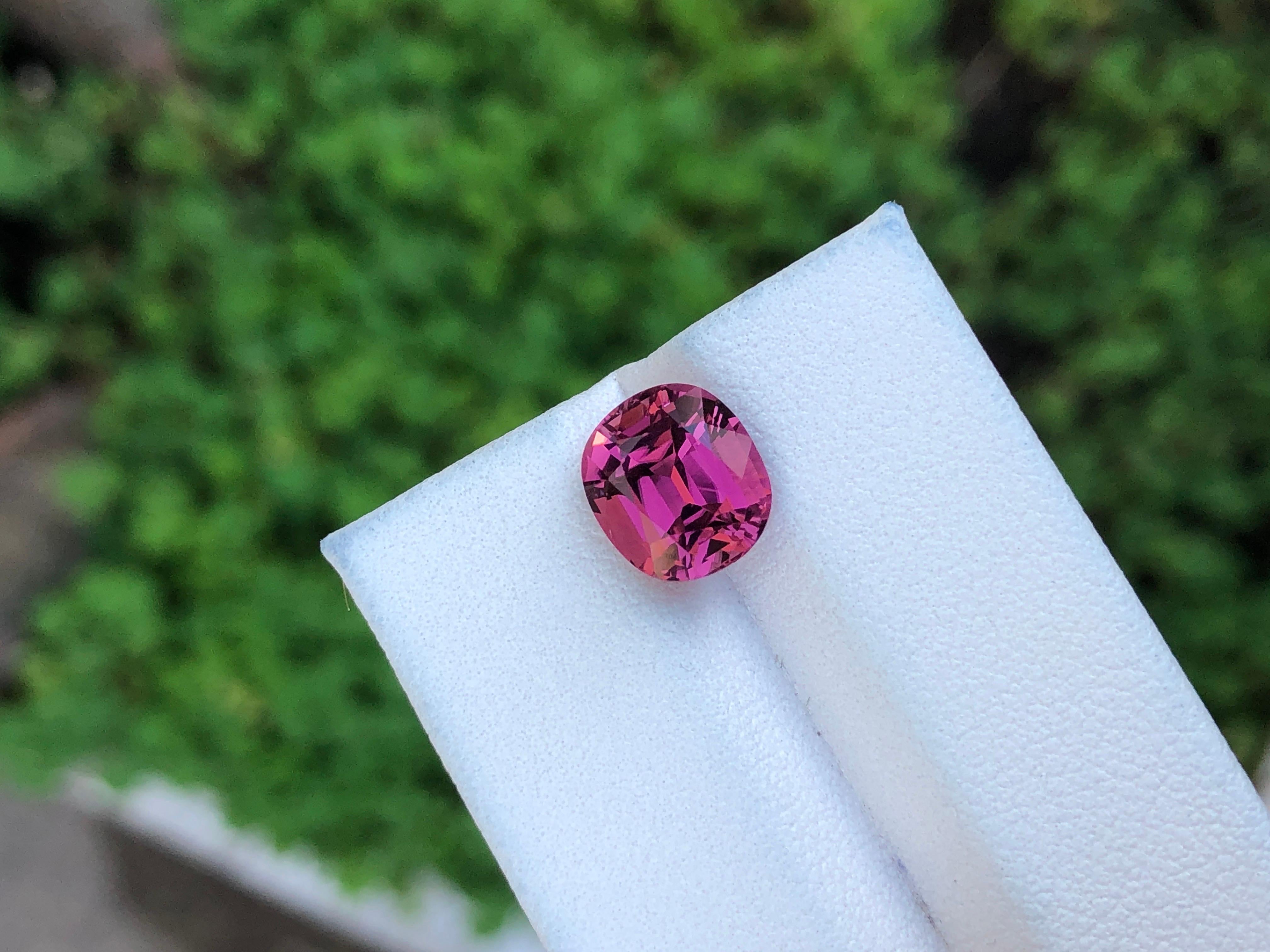Hot Pink Tourmaline  In New Condition For Sale In Bangkok, TH