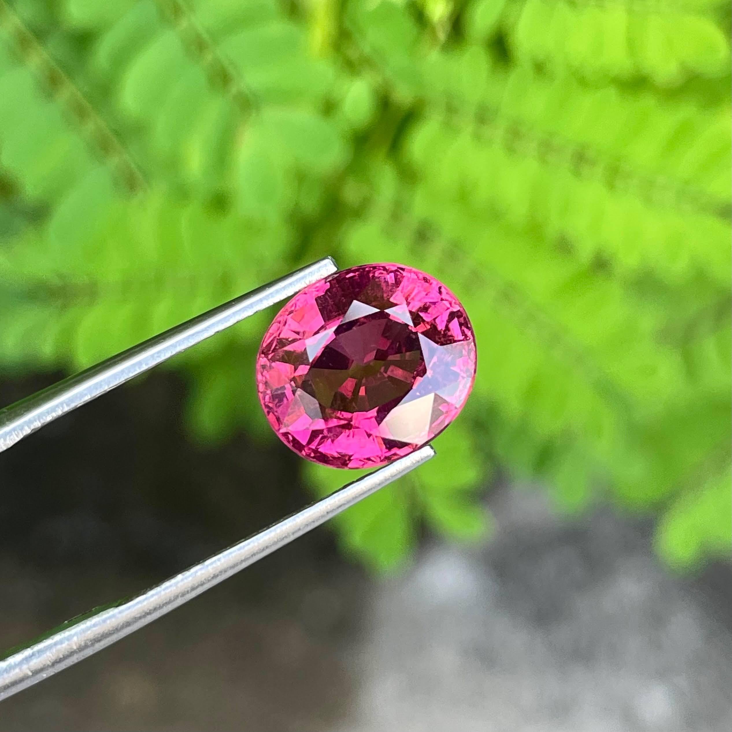 Hot Pink Tourmaline Stone 4.80 carats Oval Cut Natural Gemstone from Nigeria In New Condition For Sale In Bangkok, TH