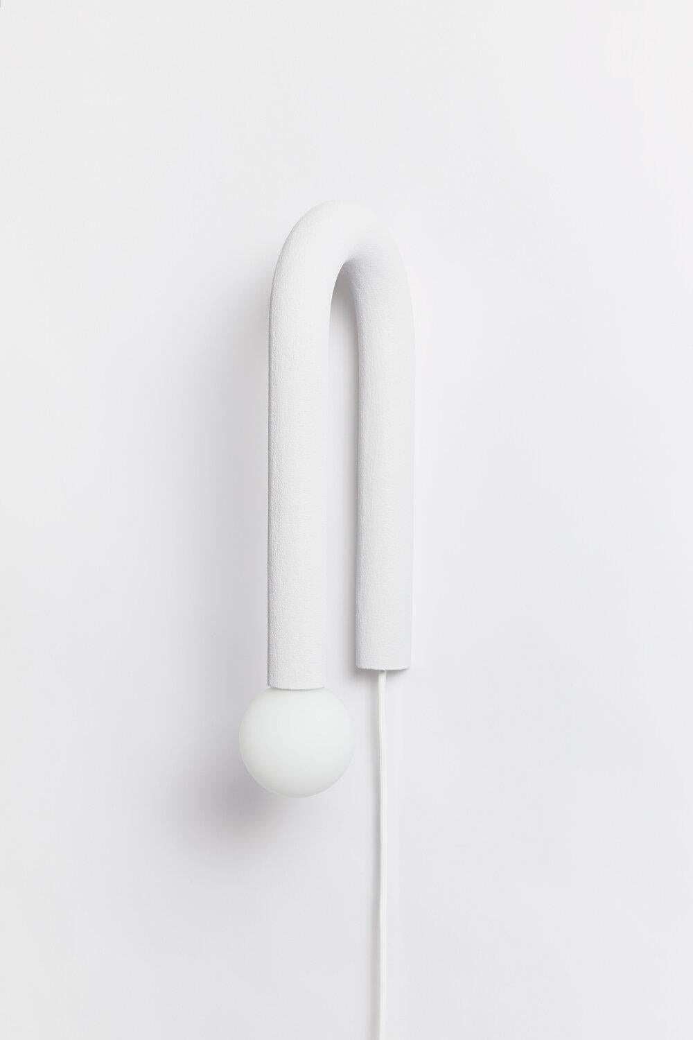 XXIe siècle et contemporain Applique Hotel Light 09 édition limitée en sable et nylon par Hot Wire Extensions en vente