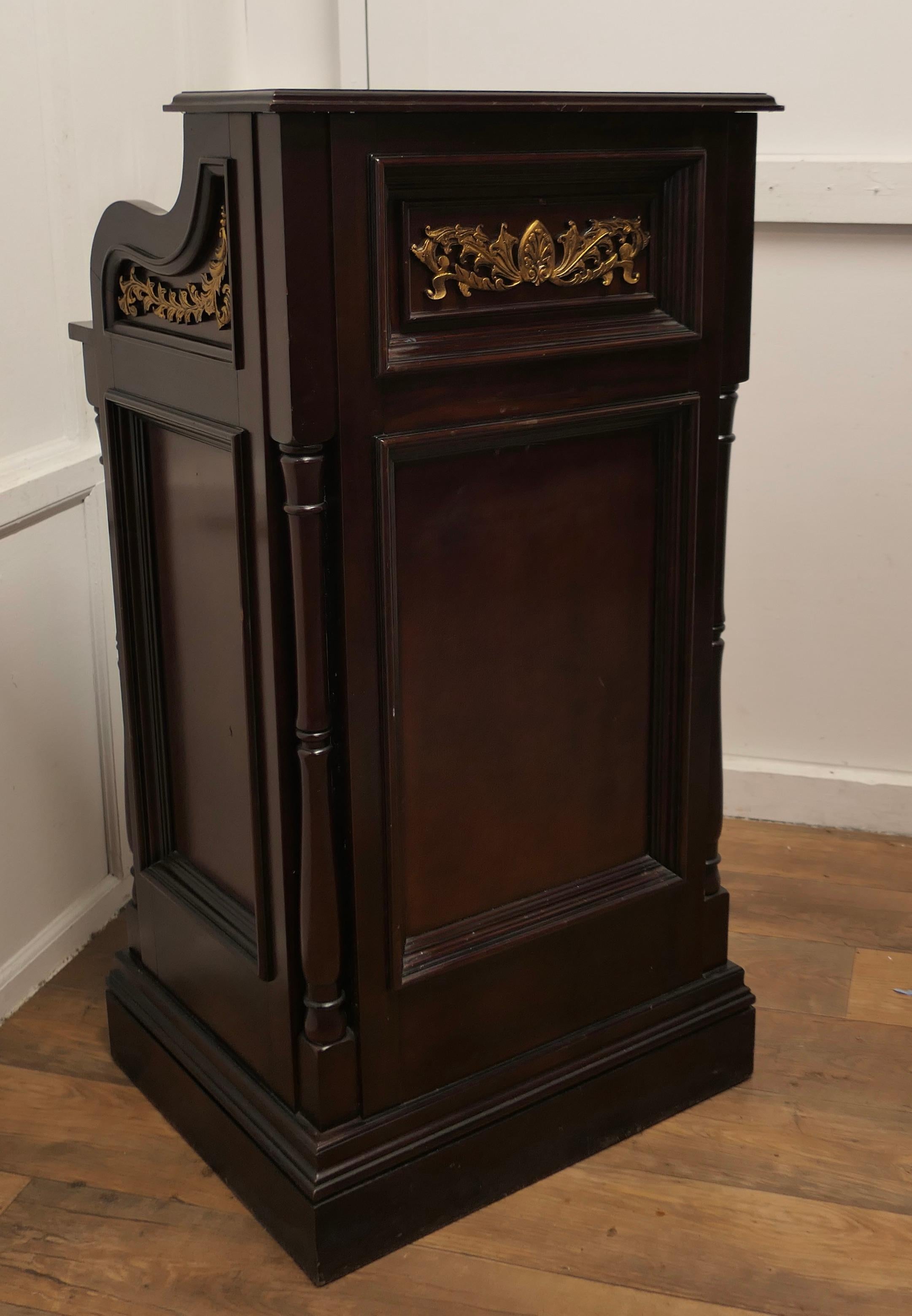 Hotel Restaurant Reception Hostess Greeting Station, Greeter

A very neat Front of House Reception Greeter, the front of the desk is very attractive, it is panelled with decorative carved and gilded leaf decoration , at the receptionist side there