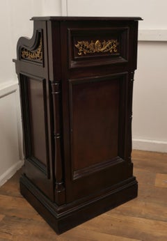 Hotel Restaurant Reception Hostess Greeting Station, Greeter