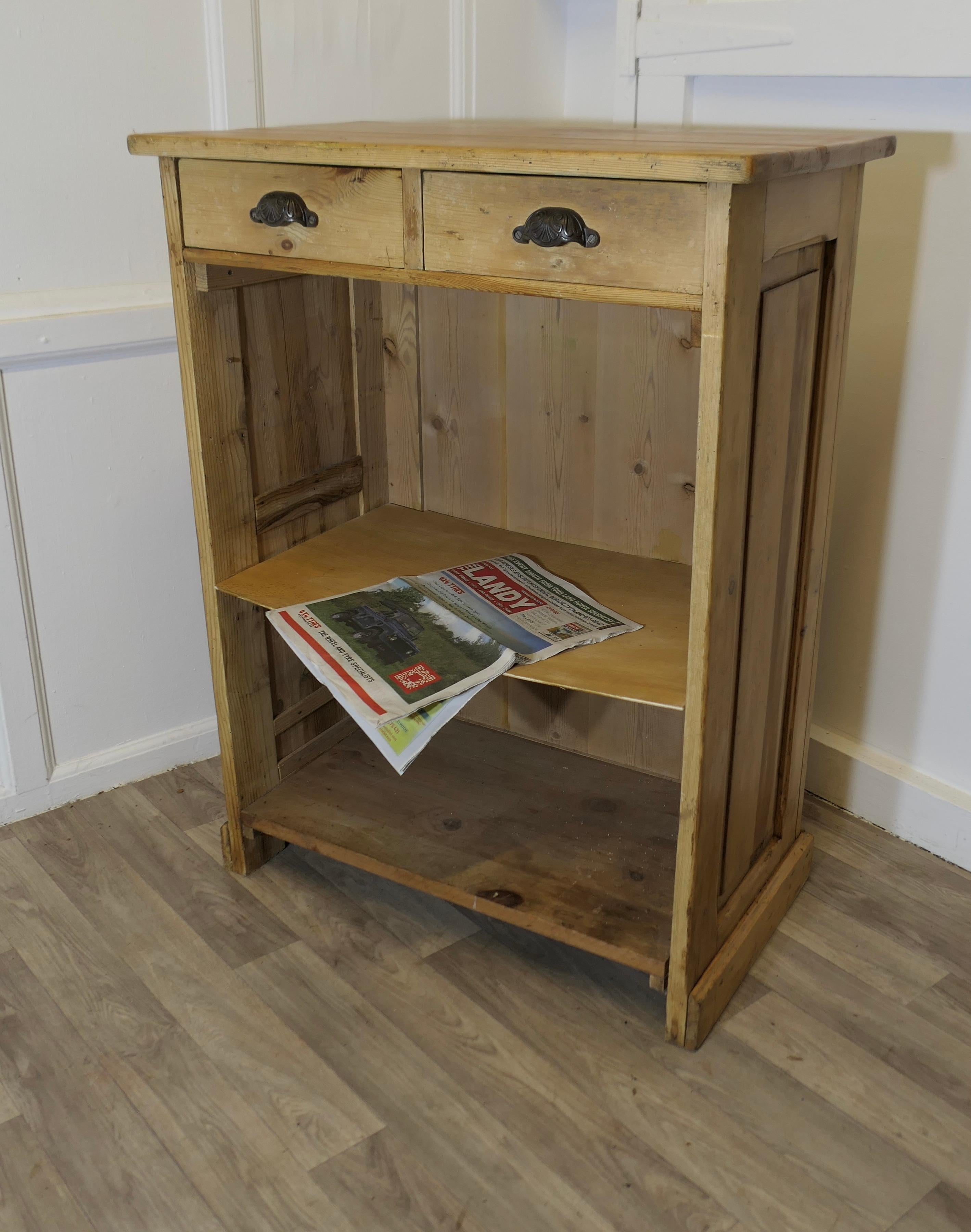 Victorian Hotel Restaurant Reception Hostess Greeting Station, Greeter in Pine For Sale