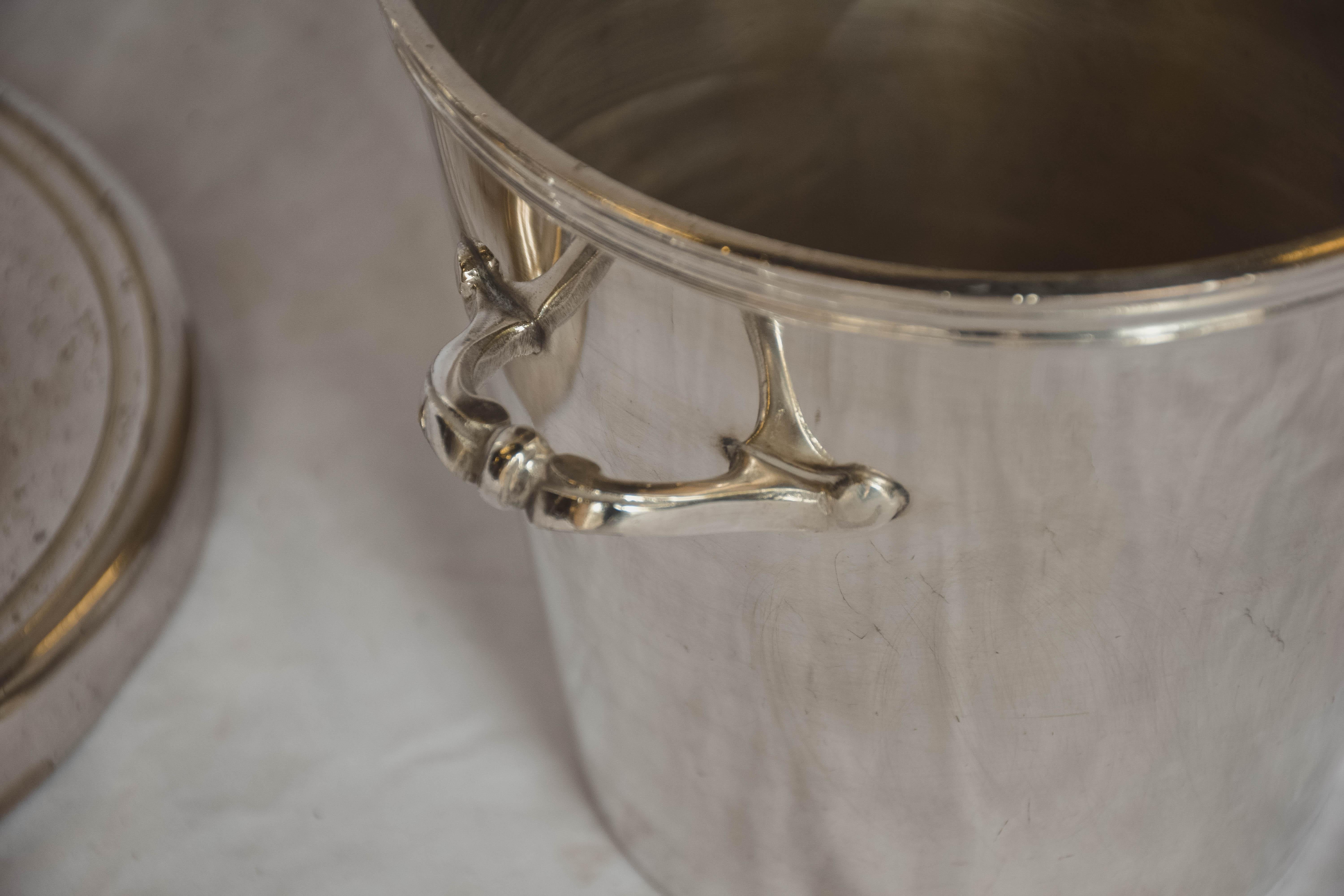Hotel Silver French Champagne Bucket with Stand In Good Condition In Houston, TX