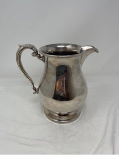Hôtel A Silver Pitcher