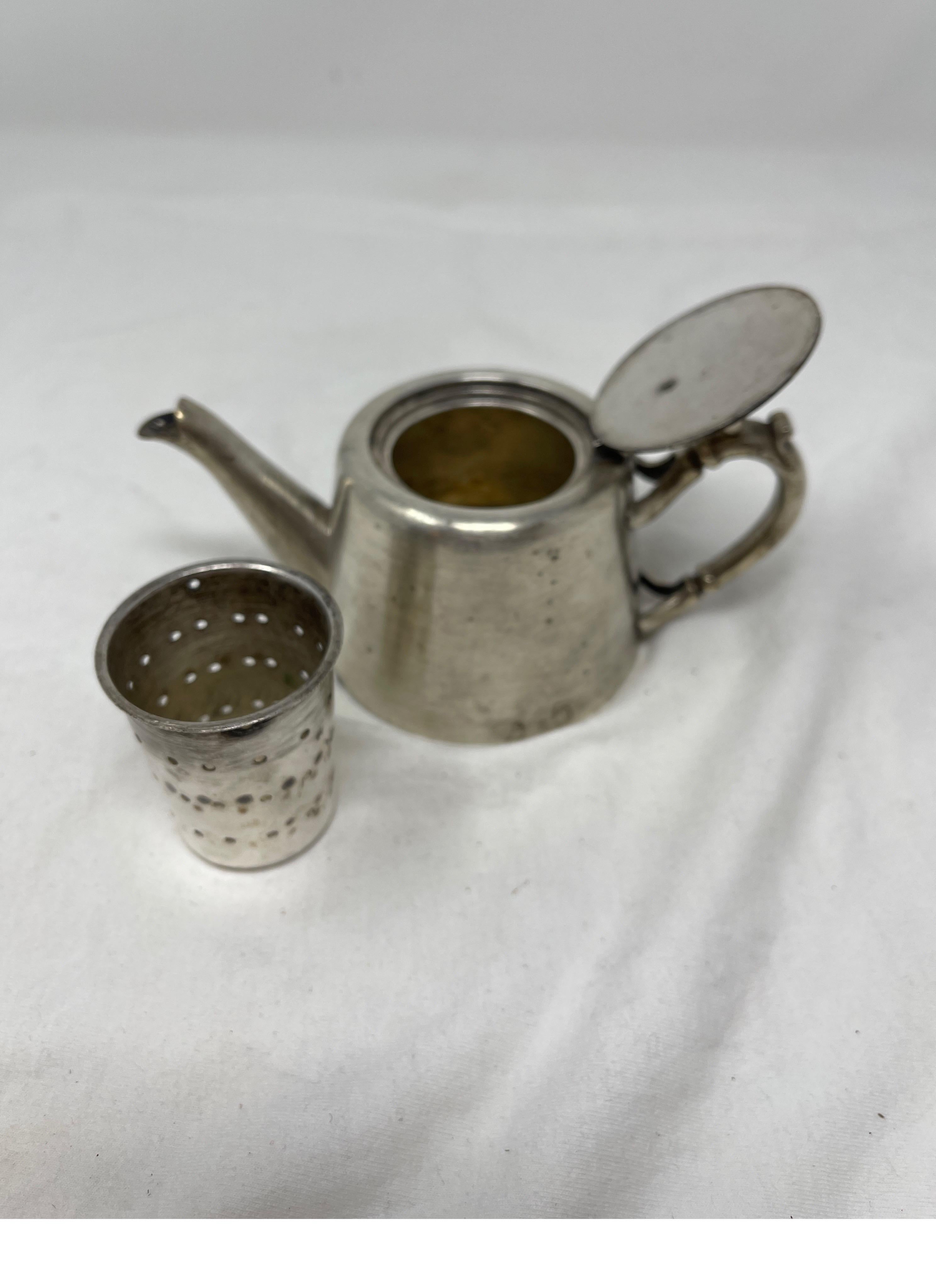 Hotel Silver Tea Pot en vente 2