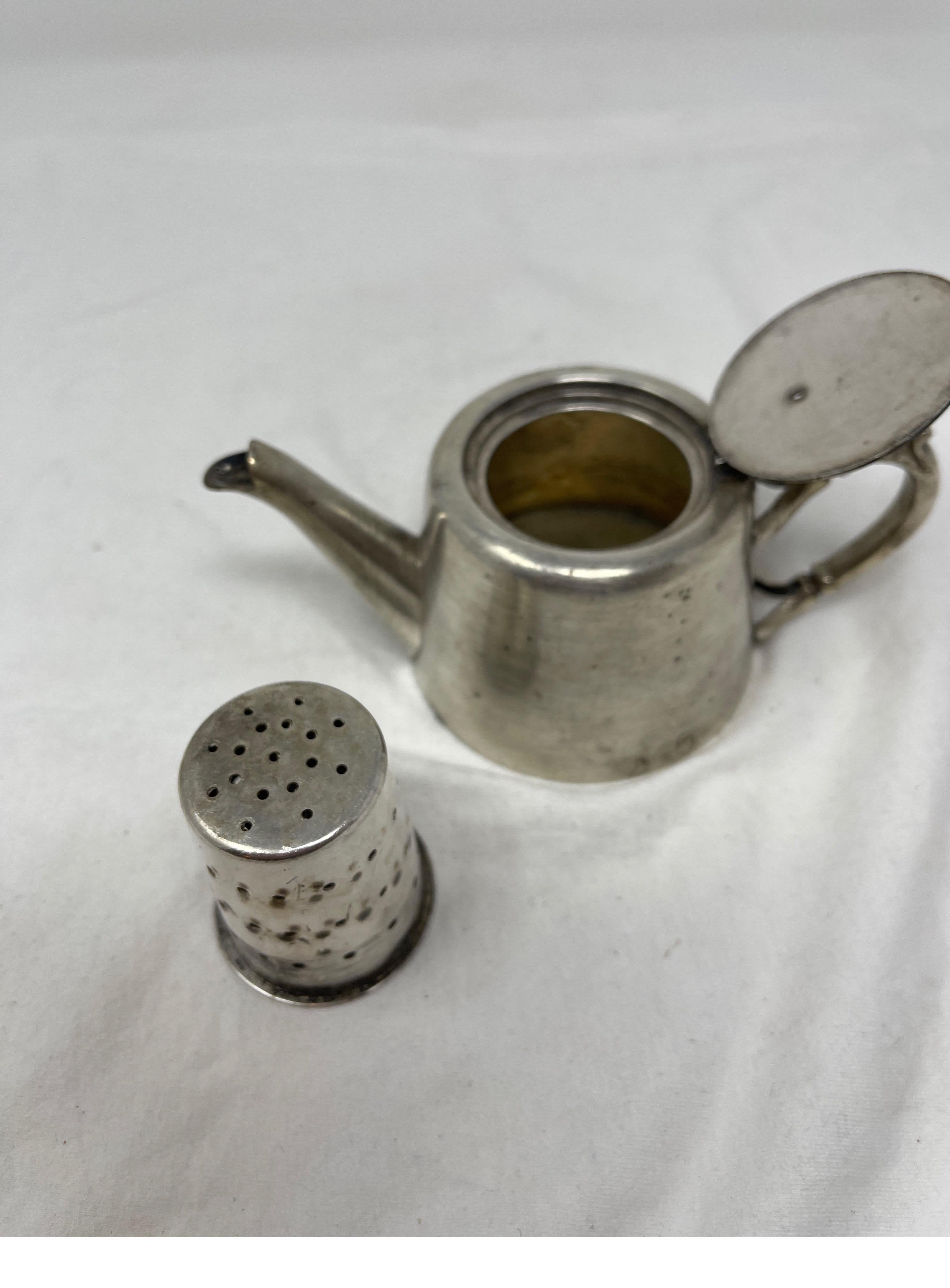 Hotel Silver Tea Pot en vente 3
