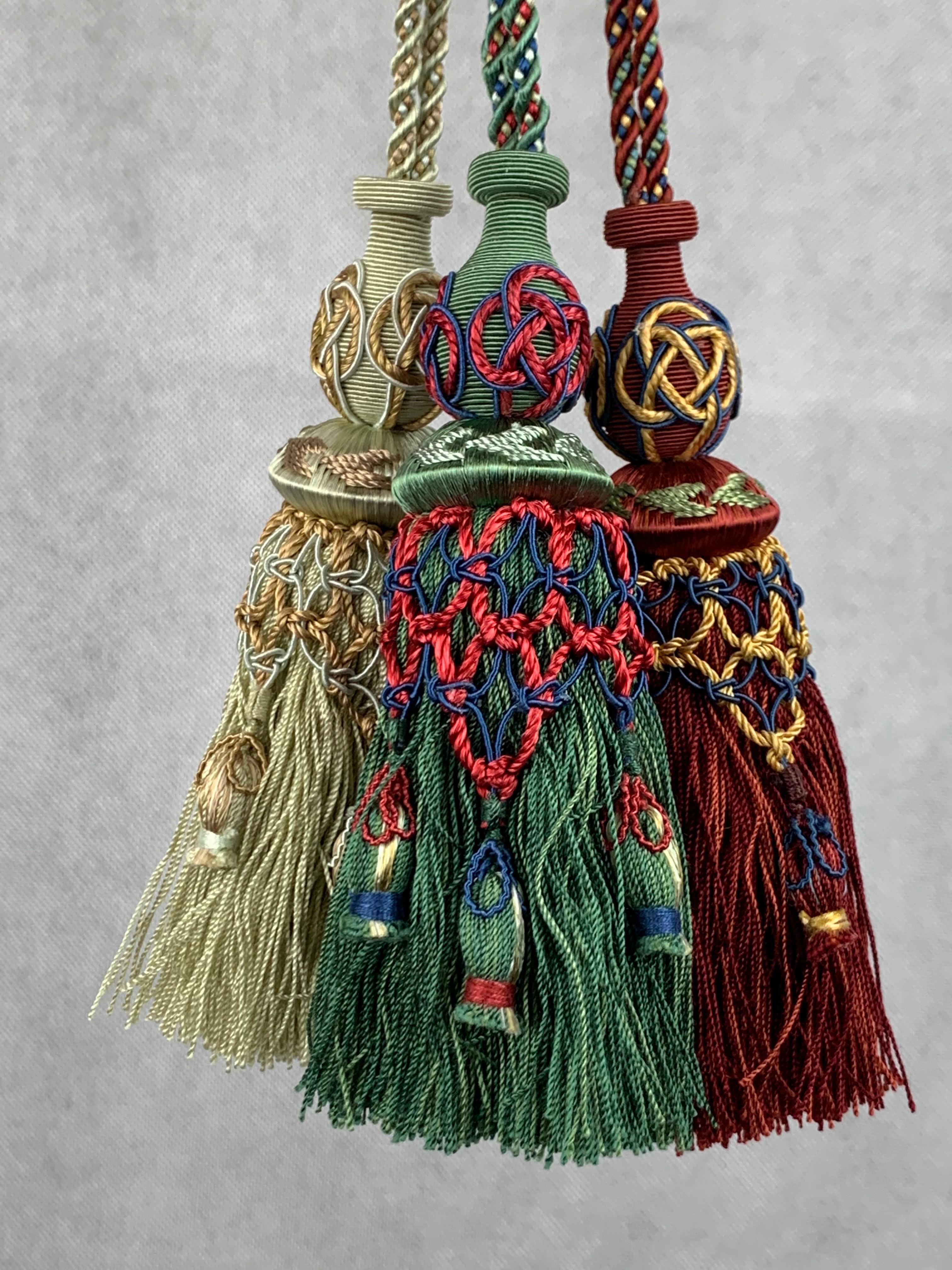Houles of Paris Passmenterie Hand Tied Tassel in Rouge In Good Condition In West Palm Beach, FL