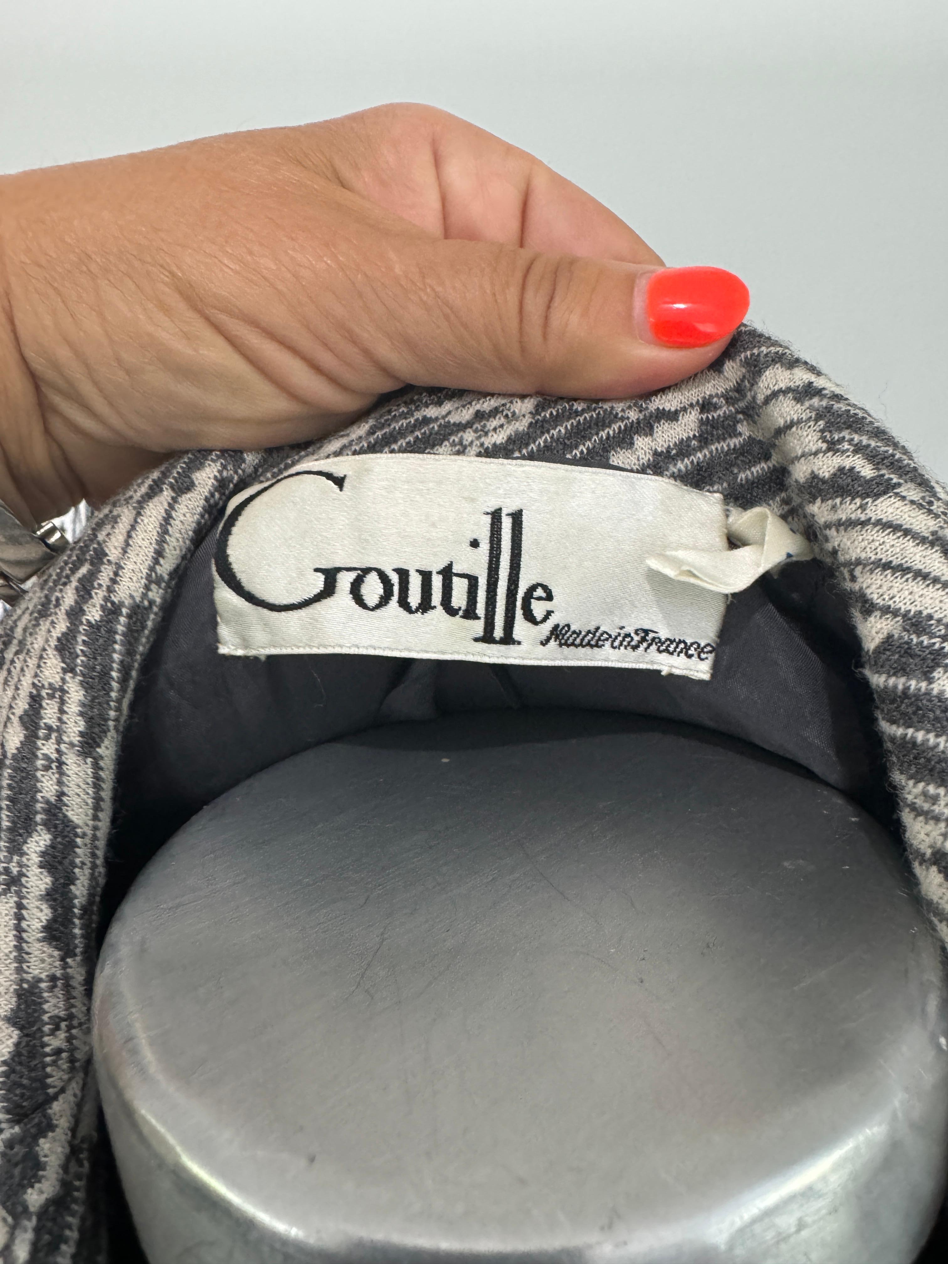 Tailleur jupe pied-de-poule en laine fabriquée en France Goutille, années 1970 en vente 6