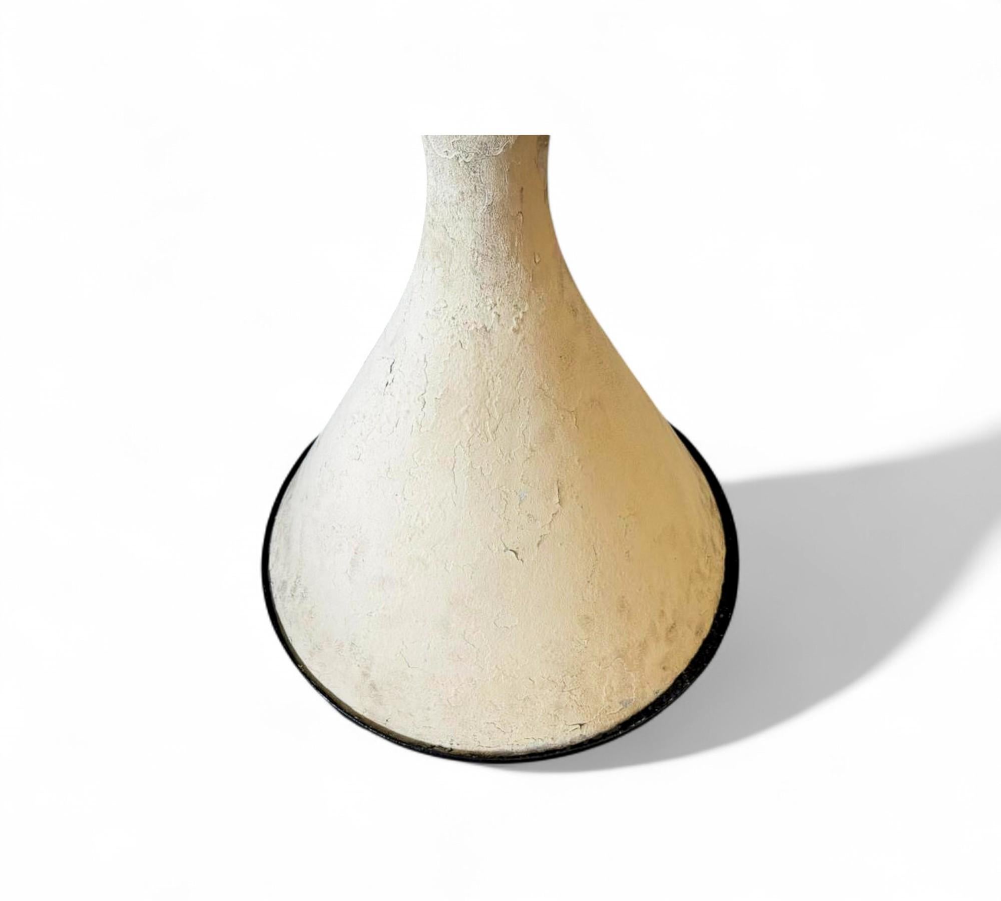 Jardinera en forma de reloj de arena de fibrocemento con base de hierro, Willy Guhl, años 60 Hierro en venta