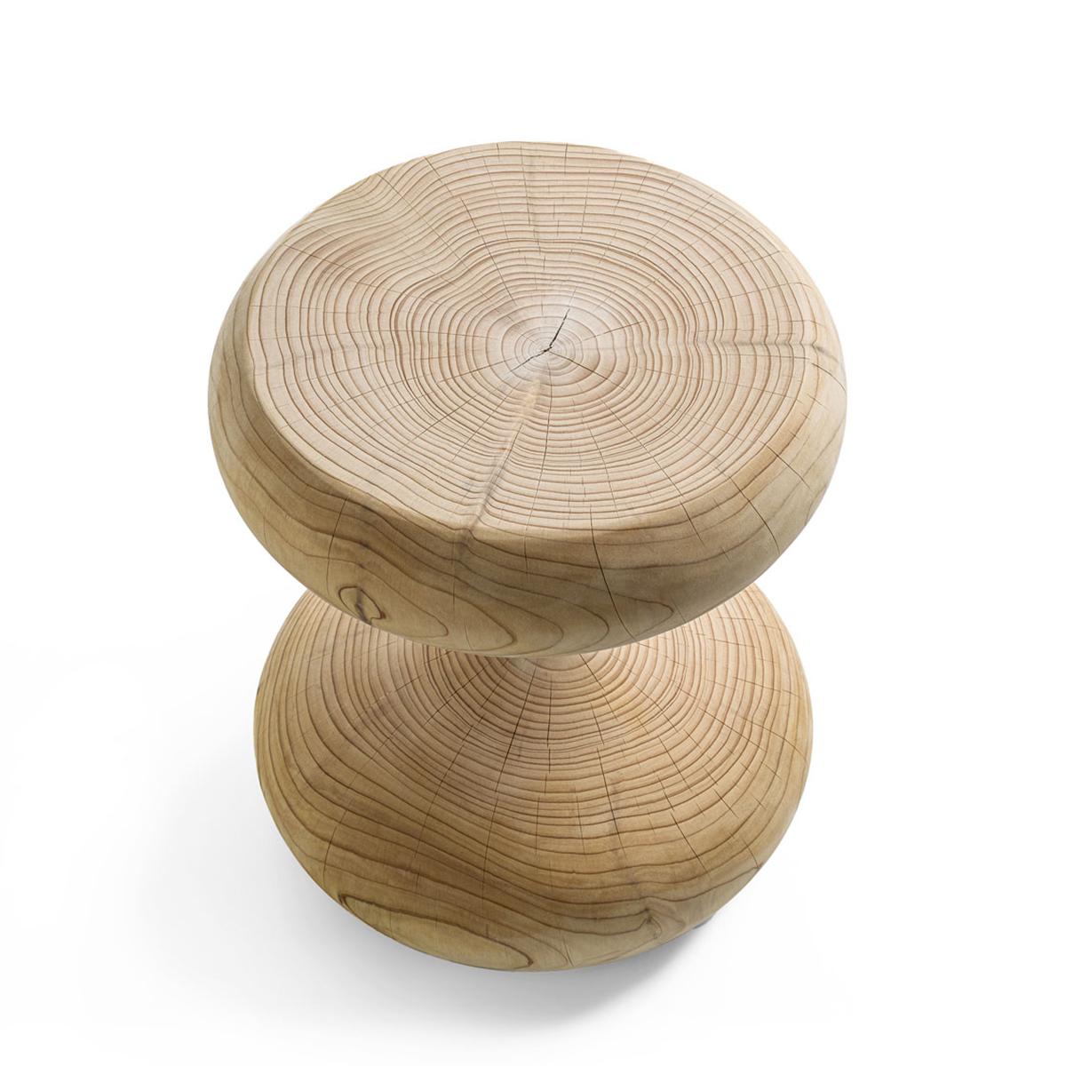 Sanduhr Zedernholz Hocker (Italienisch) im Angebot