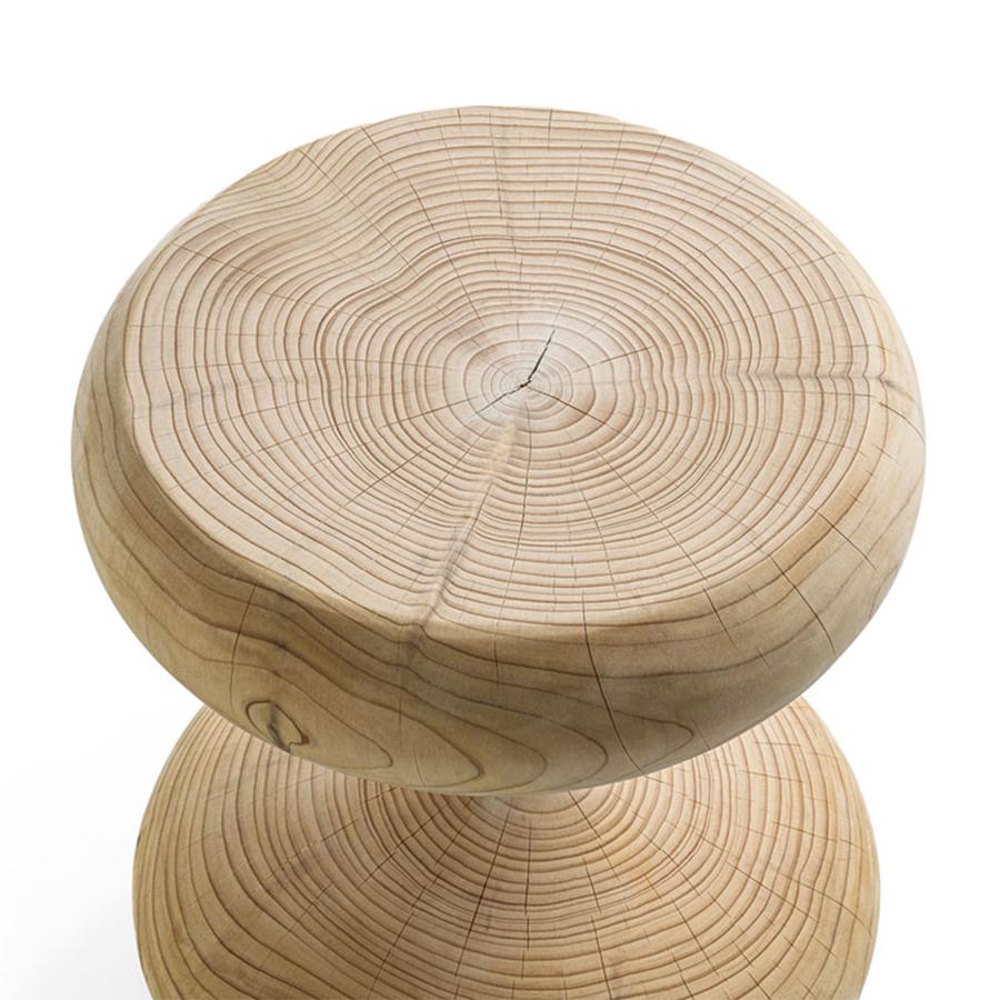 Sanduhr Zedernholz Hocker (21. Jahrhundert und zeitgenössisch) im Angebot