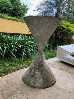 Hourglass Planter by Willy Guhl for Eternit