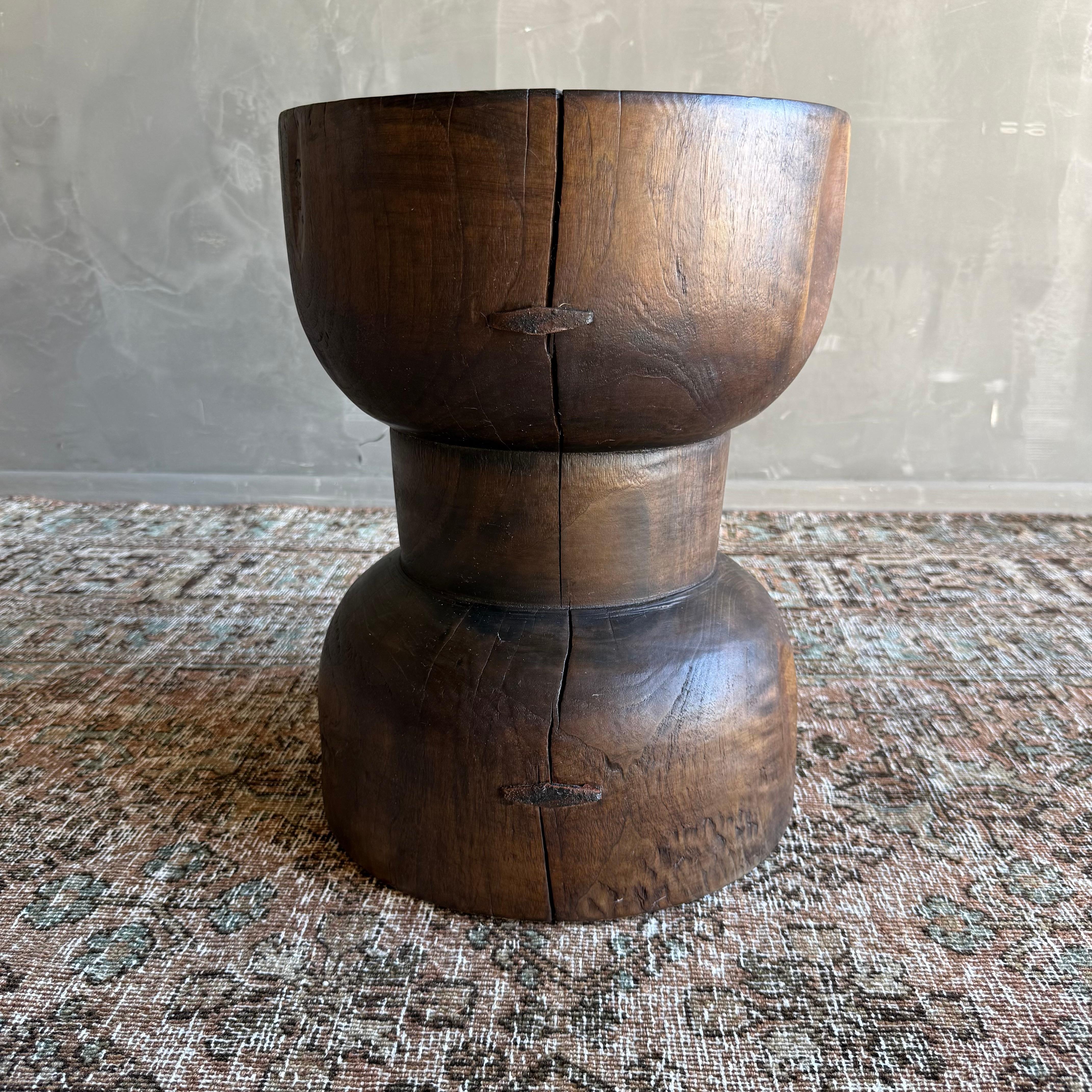 Hourglass Shape Side Stump Table in Walnut For Sale 1