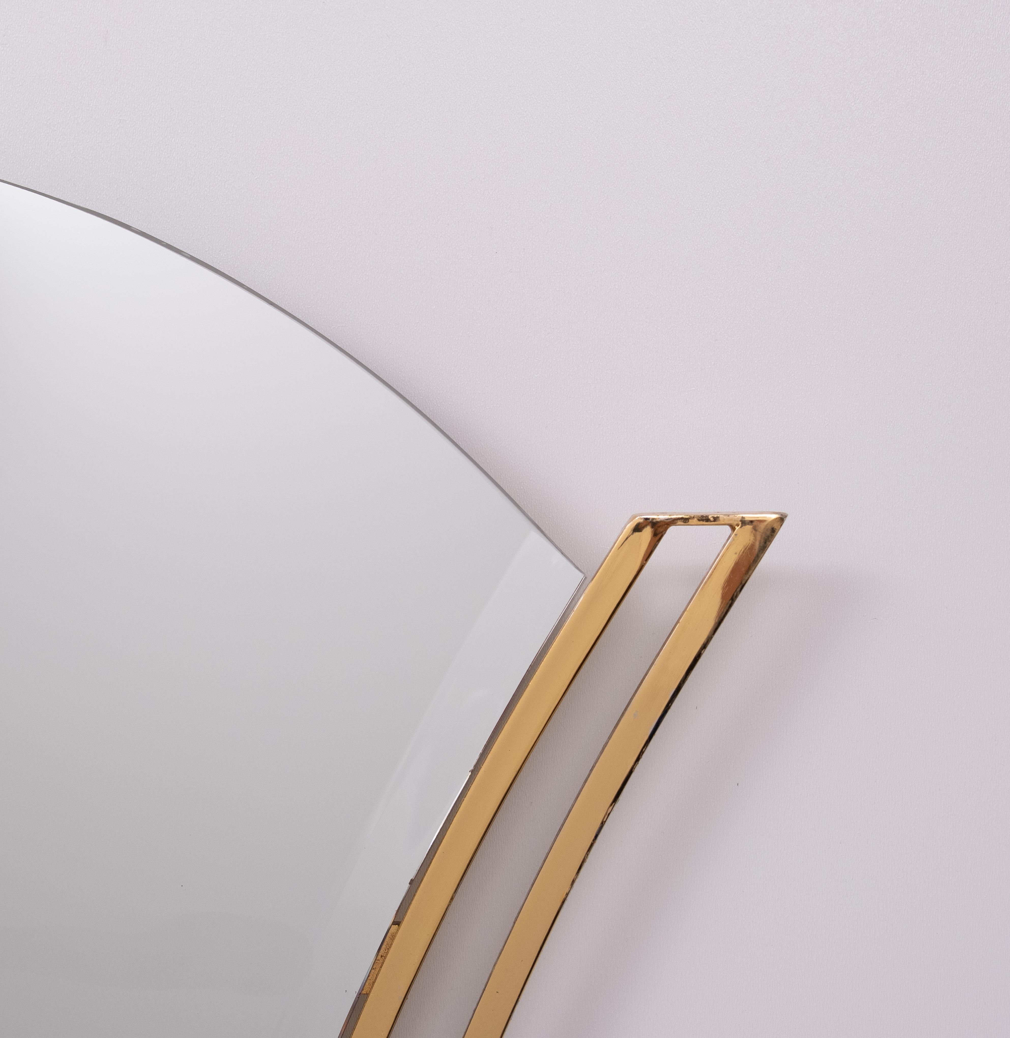 Mid-Century moderno Specchio da parete in ottone a forma di clessidra anni '70 in vendita