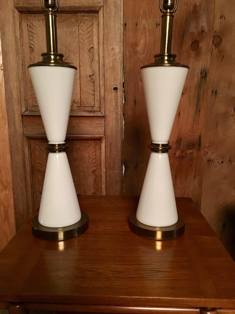 Hourglass Shaped Table Lamps For Sale at 1stDibs
