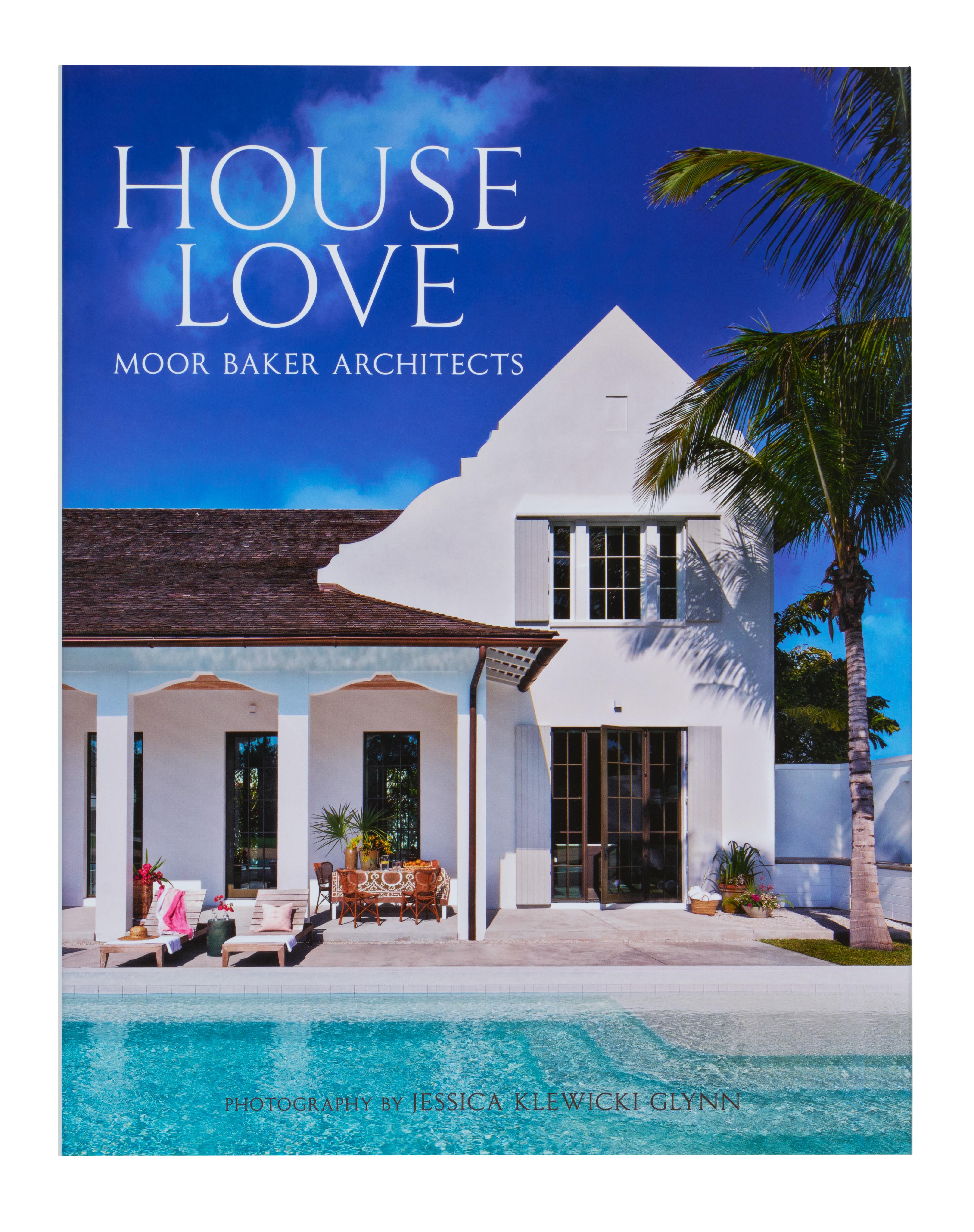 Entrez dans les maisons aérées, lumineuses et délicieusement détaillées du cabinet Moor Baker Architects, basé en Floride, dans ce premier ouvrage consacré à leur travail.

Au cours des trois dernières décennies, Moor Baker Architects s'est forgé