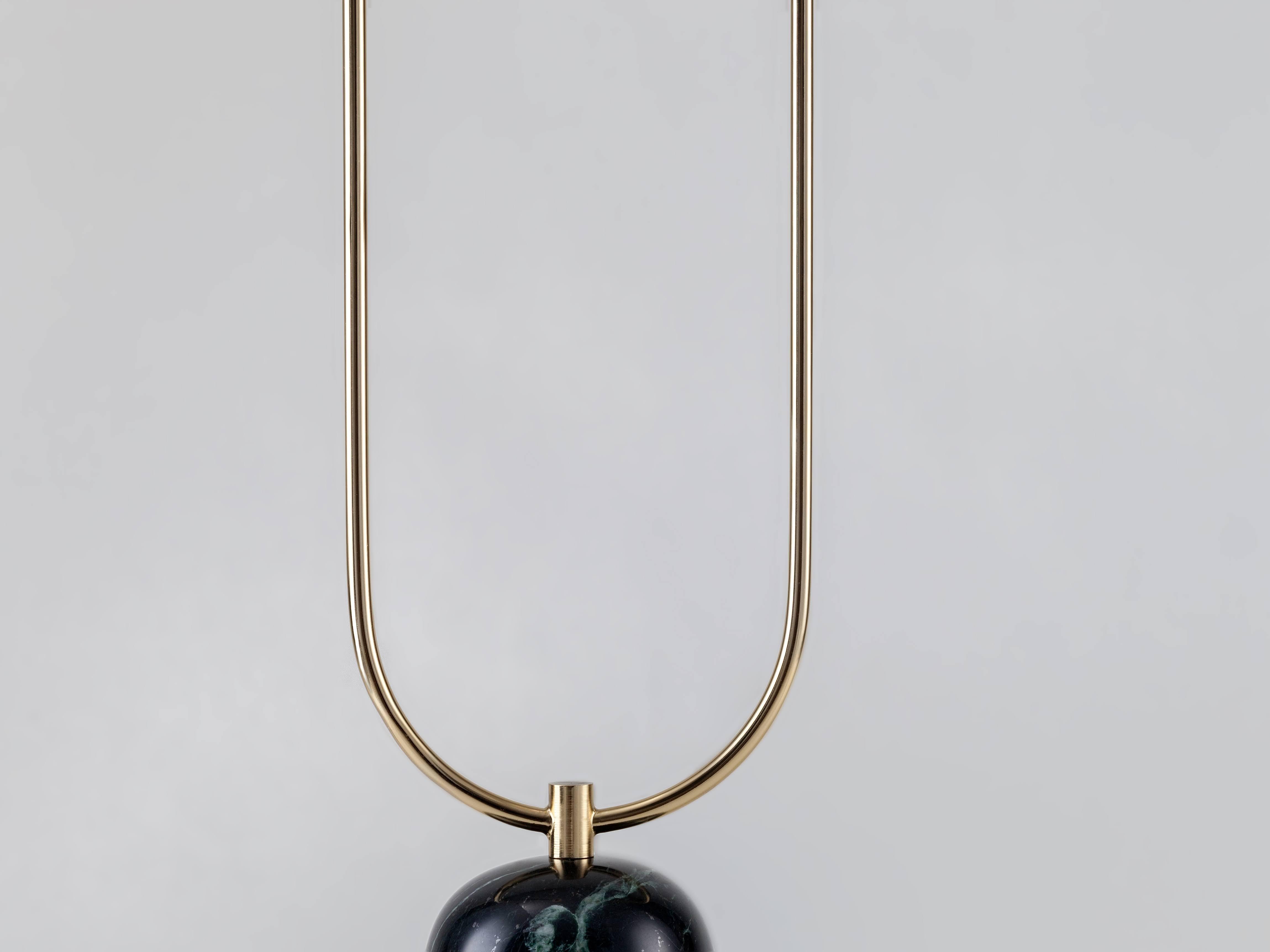 XXIe siècle et contemporain Lampadaire courb Houseof avec base en marbre vert olive, mtal et abat-jour en verre en vente