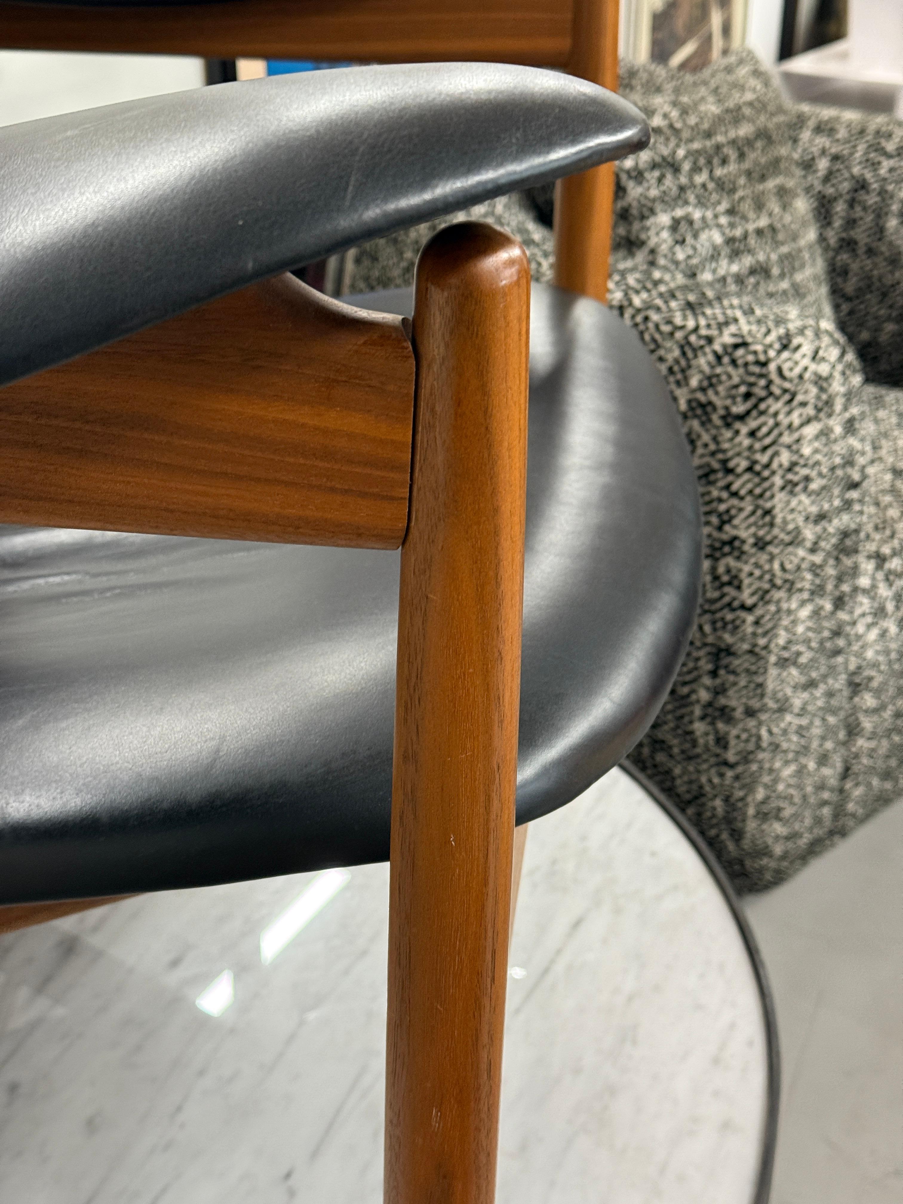 Hand-Crafted House of Finn Juhl One Collection Chieftains Chair For Sale