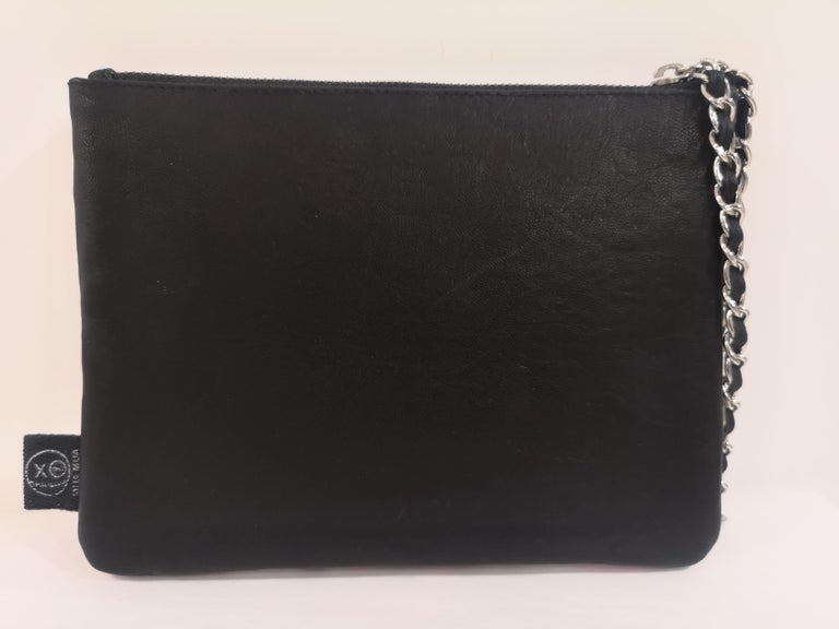 House of muamua i don't give a chic zip pochette For Sale at 1stDibs