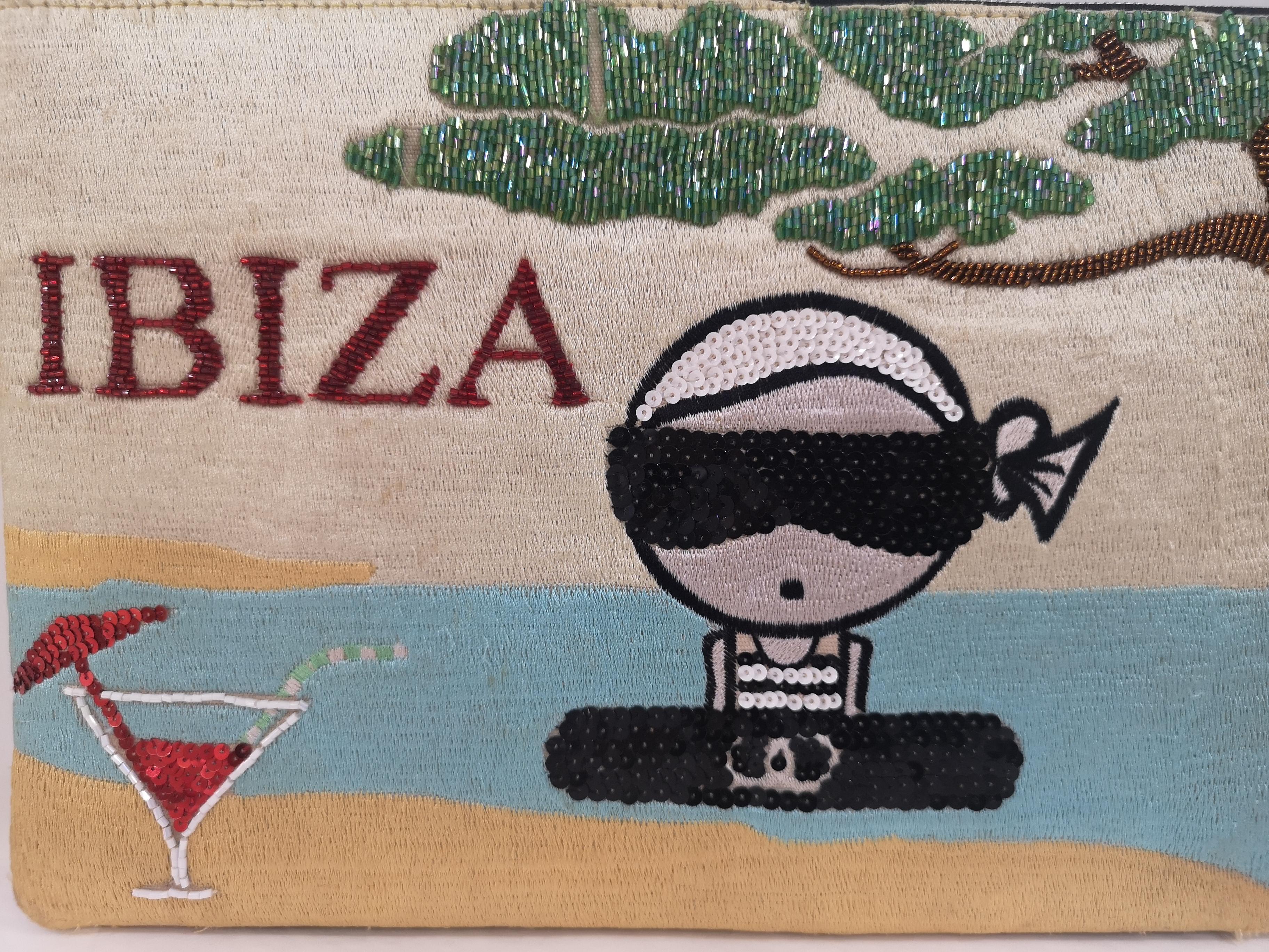 House of muamua Karl in Ibiza zip pochette
24 * 36 cm
