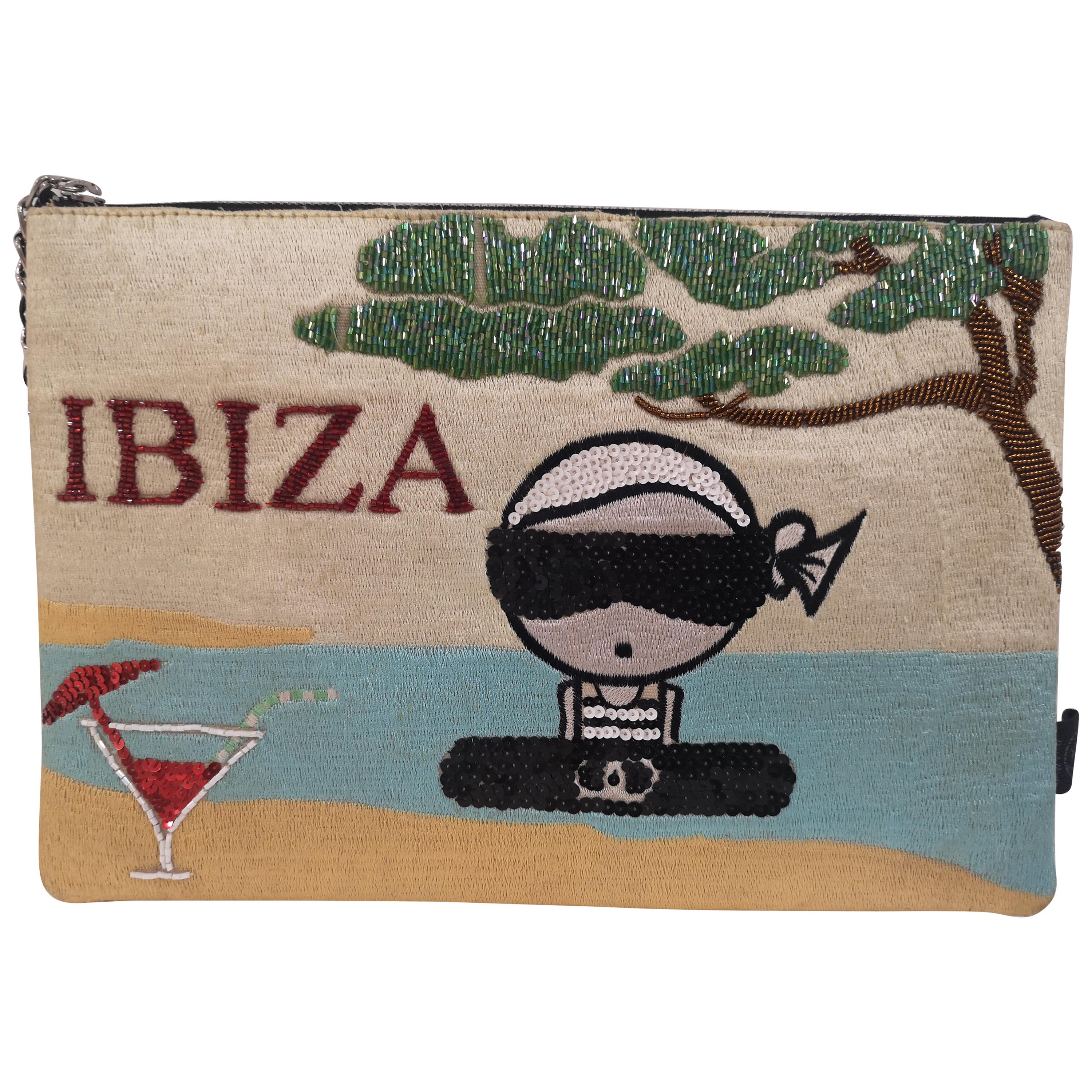 House of muamua Karl in Ibiza zip pochette