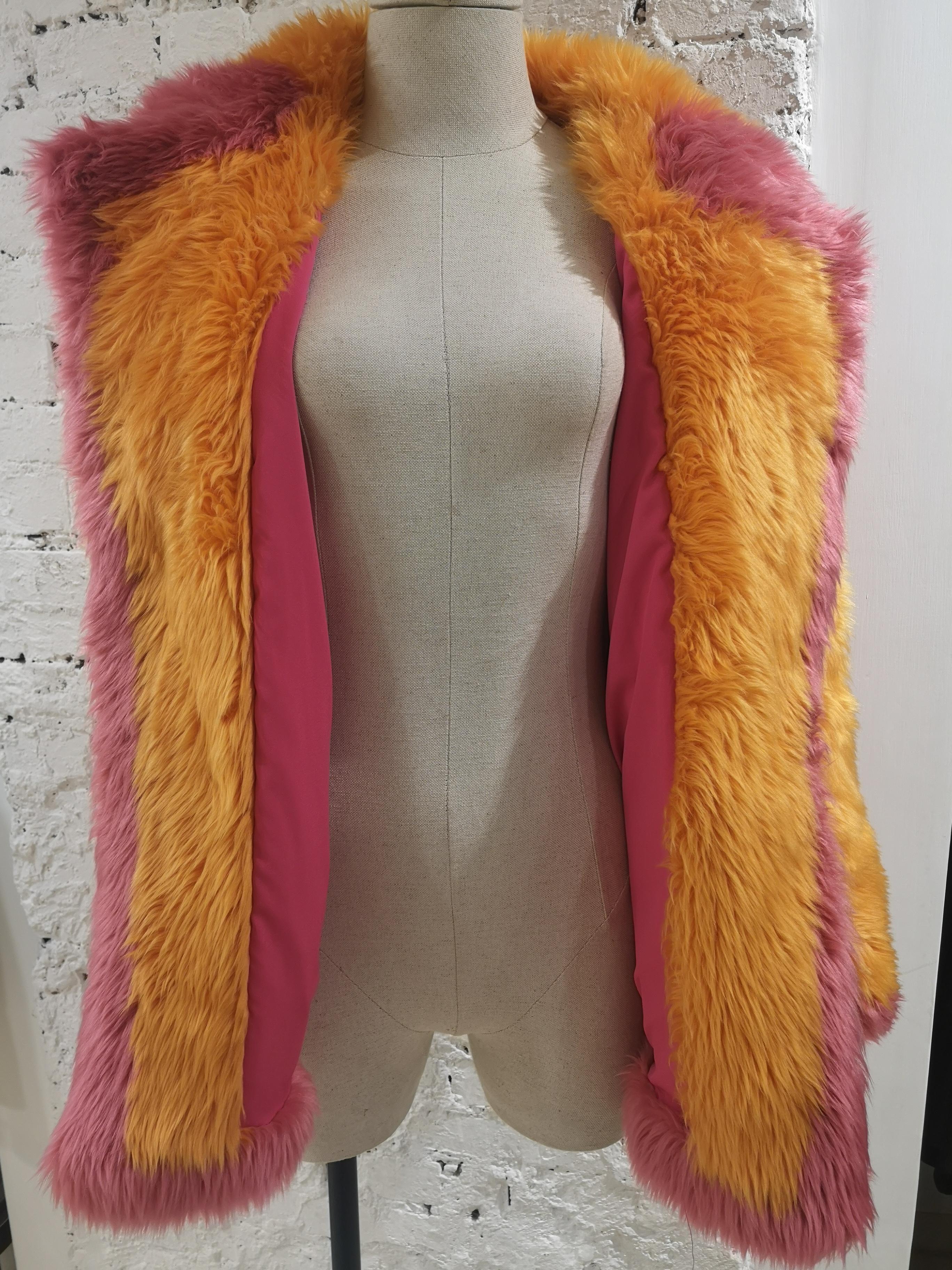 House of Muamua orange pink faux fur jacket NWOT
one the back a pink heart
size M 
total lenght 73 cm
shoulder to hem is 57 cm