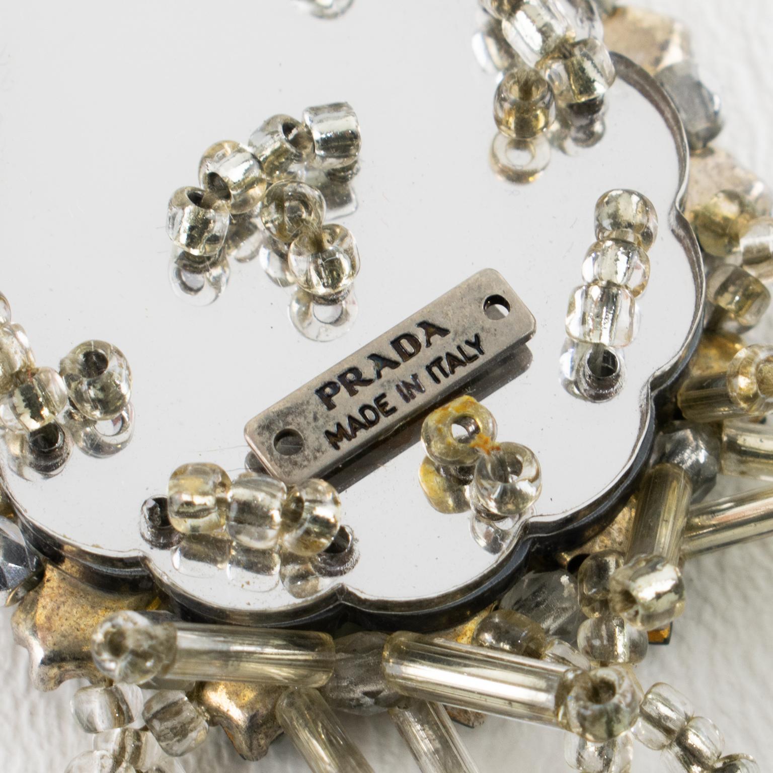 Boucles d'oreilles pendantes en cristal et miroir de la maison Prada en vente 2