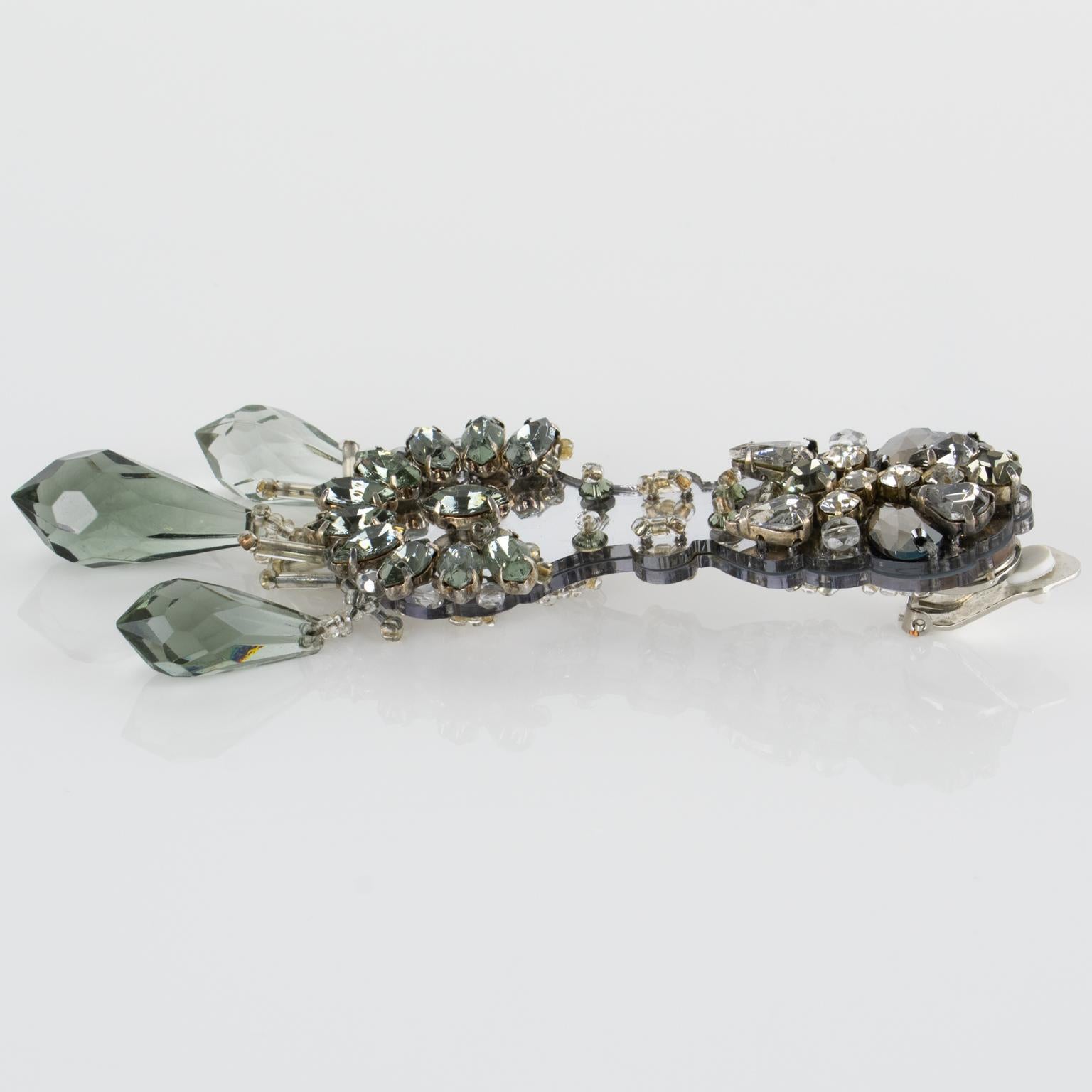 Boucles d'oreilles pendantes en cristal et miroir de la maison Prada en vente 4