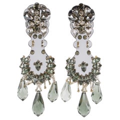 Boucles d'oreilles pendantes en cristal et miroir de la maison Prada