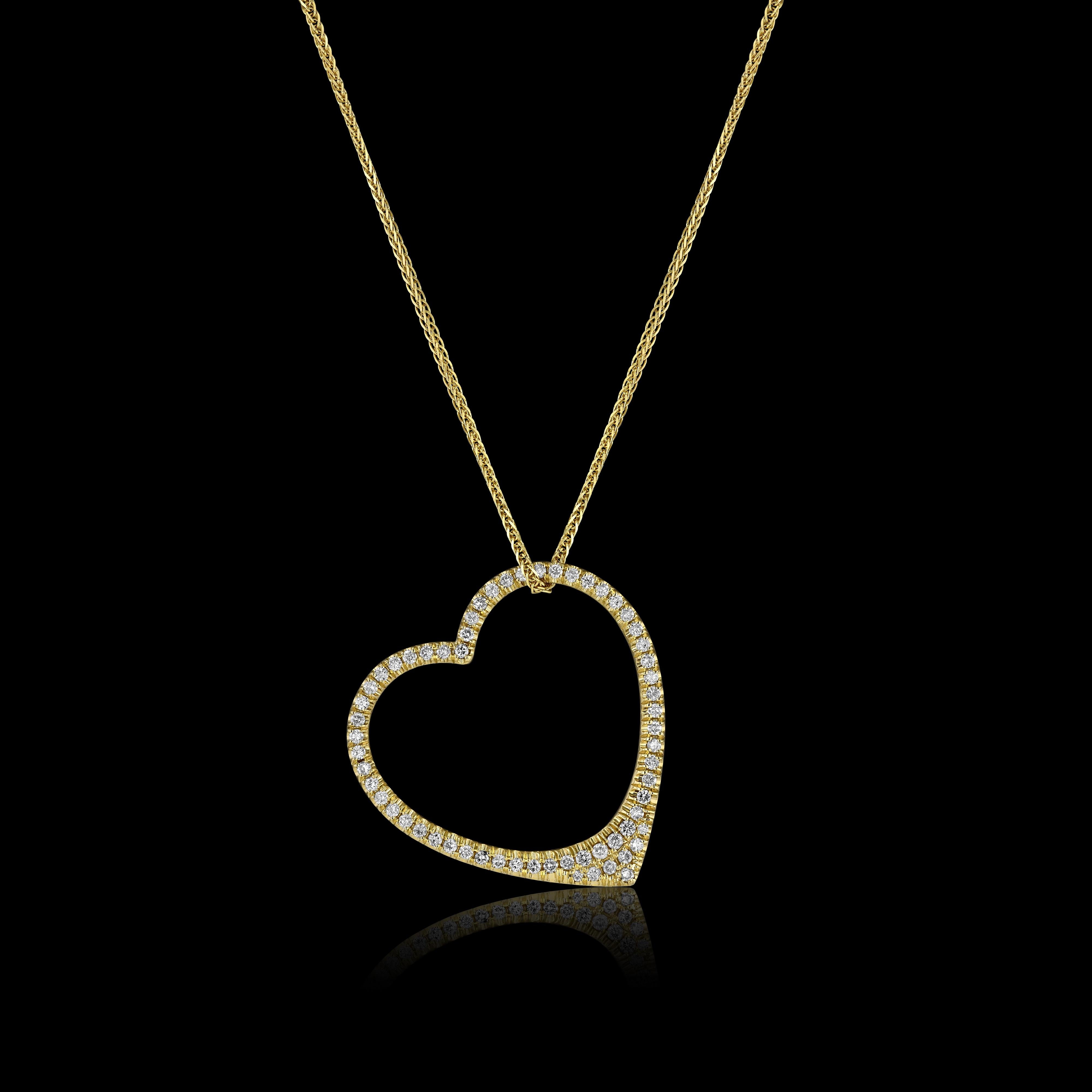 Taille ronde House of RAVN, pendentif cœur ouvert en or jaune 10 carats, avec 66 diamants et chaîne de 18 pouces en vente