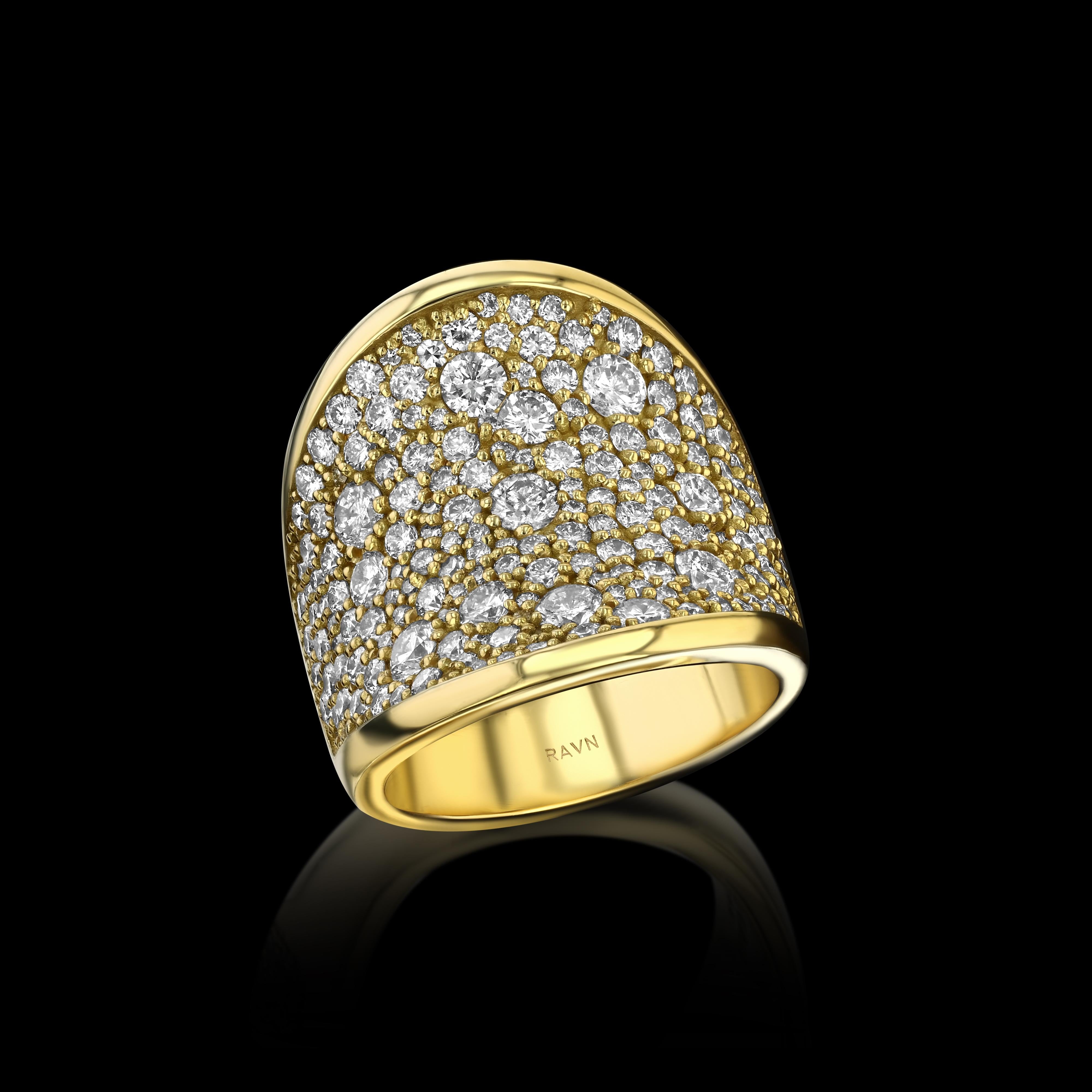 18k yellow gold Saddle ring from the House of RAVN Equine Collection.   

Featuring 180 assorted size round cut diamonds expertly set in a mosaic pattern (3.65ct total).

21.5mm wide.


The Equine Collection, by House of RAVN: a fusion of designer