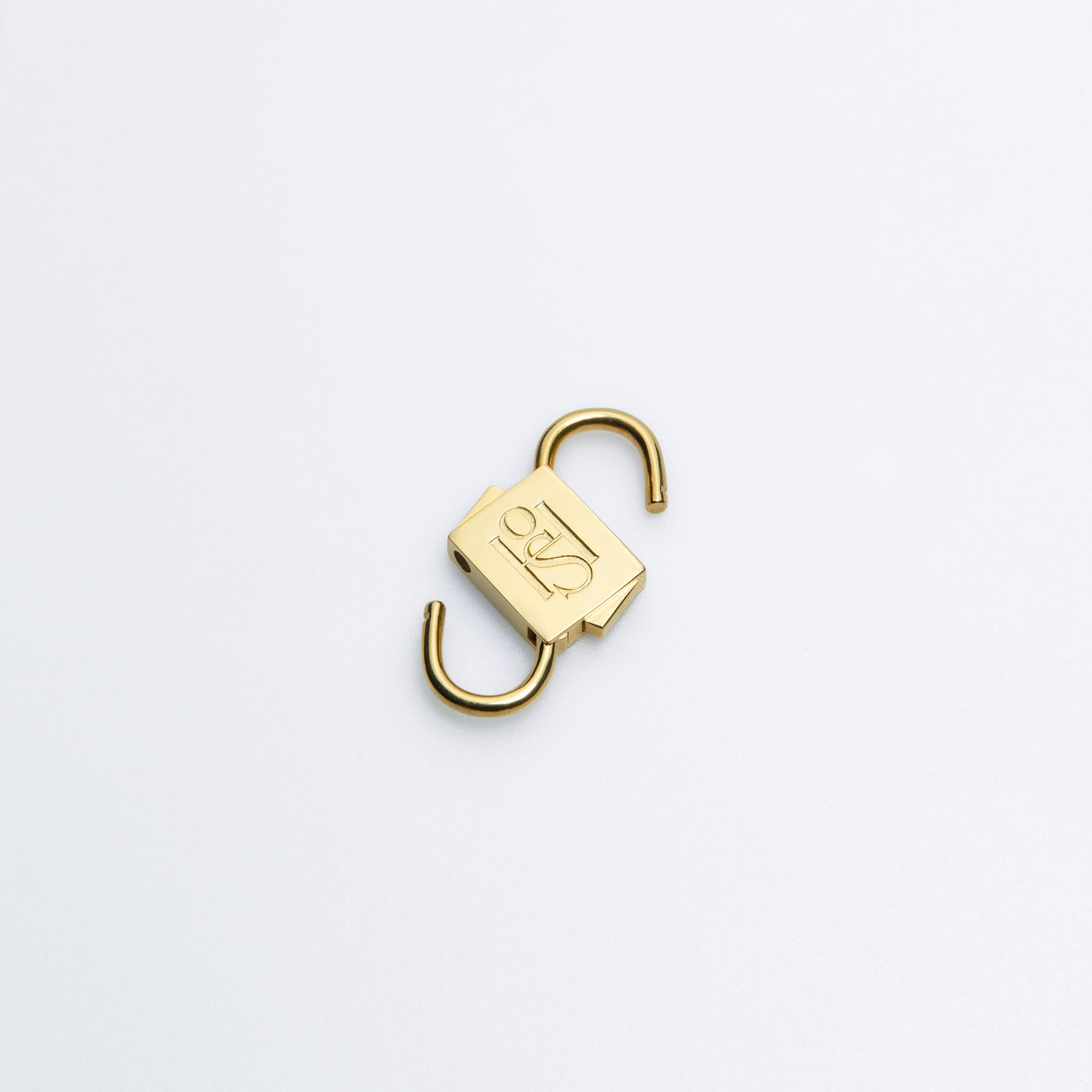 Collana di perle a doppio filo con chiusura HoS in oro giallo 24K di House of Sol in vendita 6