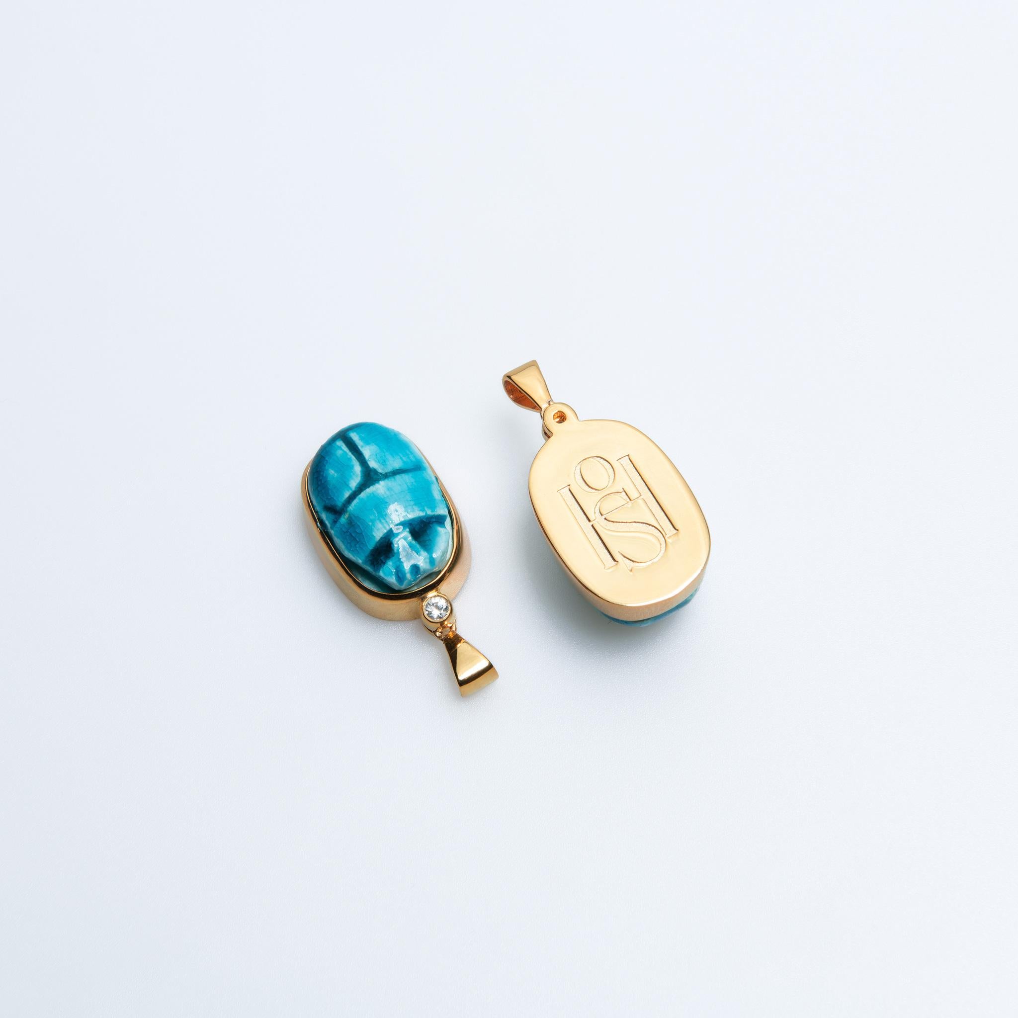 House of Sol Gold filled Silver Scarab Charm with Sapphire In New Condition For Sale In Sarasota, FL