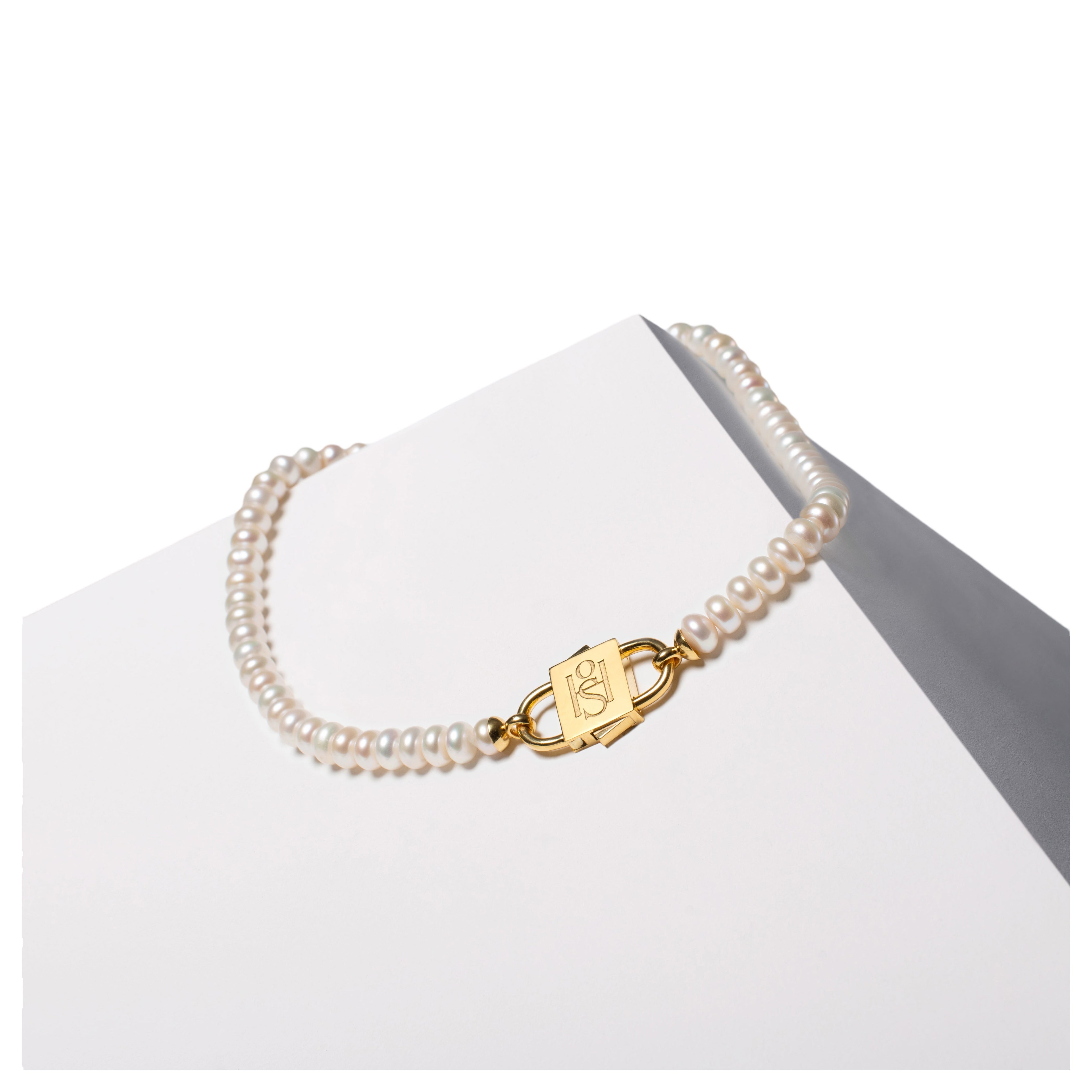 Collar de perlas de la Casa del Sol con cierre HoS relleno de oro amarillo de 24 quilates