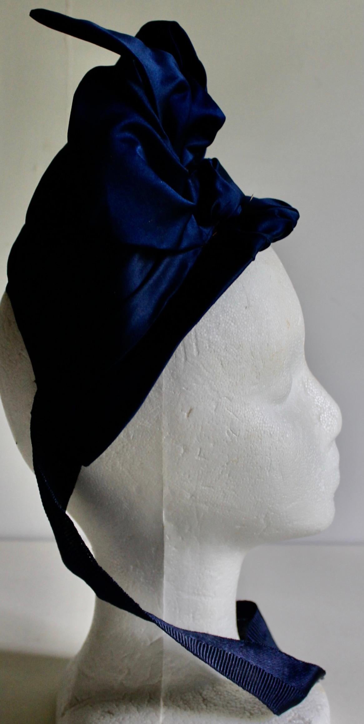 House of Worth Blue Silk Moire Reception Gown and Bonnet For Sale 11
