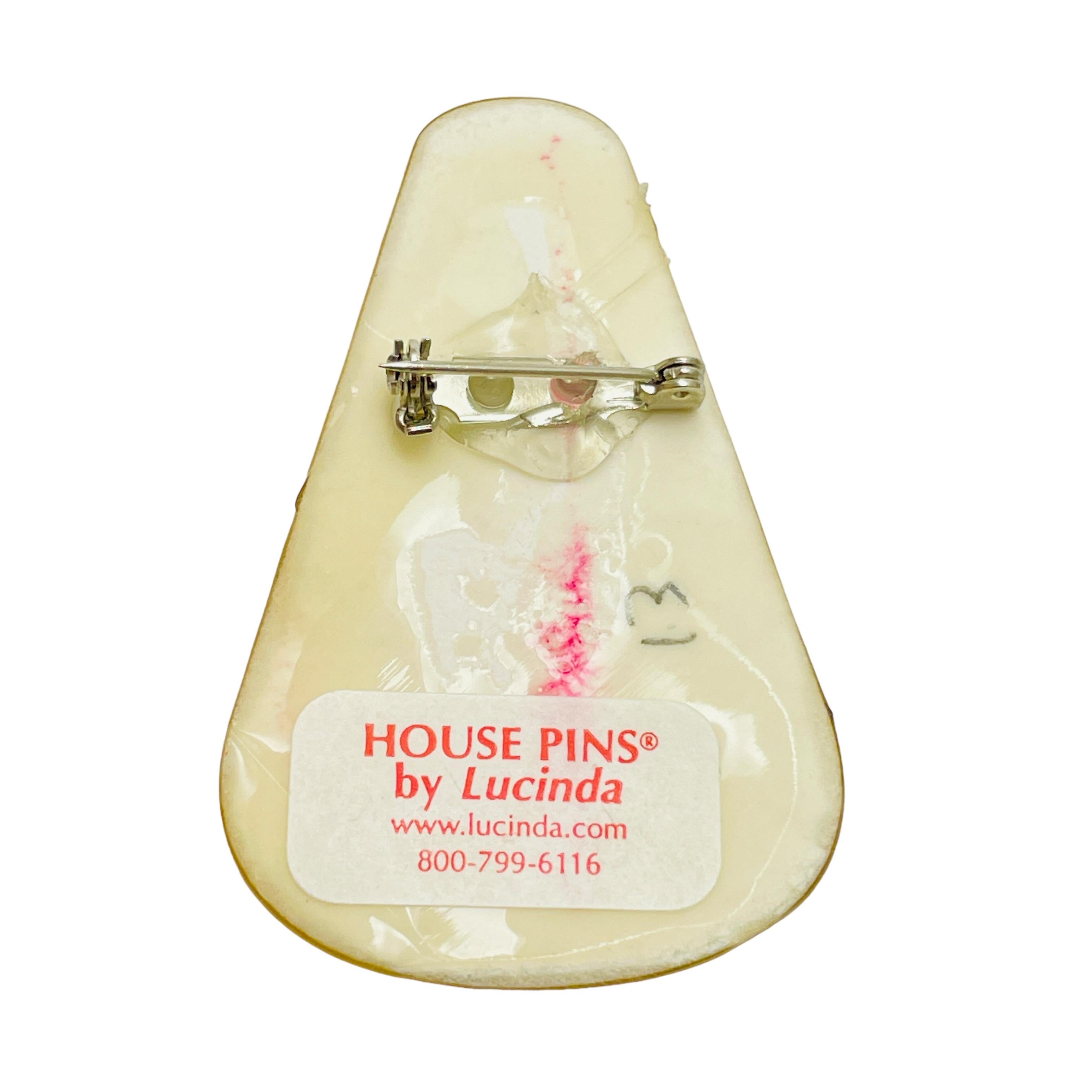 House Pins by LUCINDA vintage unique brooch In Good Condition For Sale In Palos Hills, IL