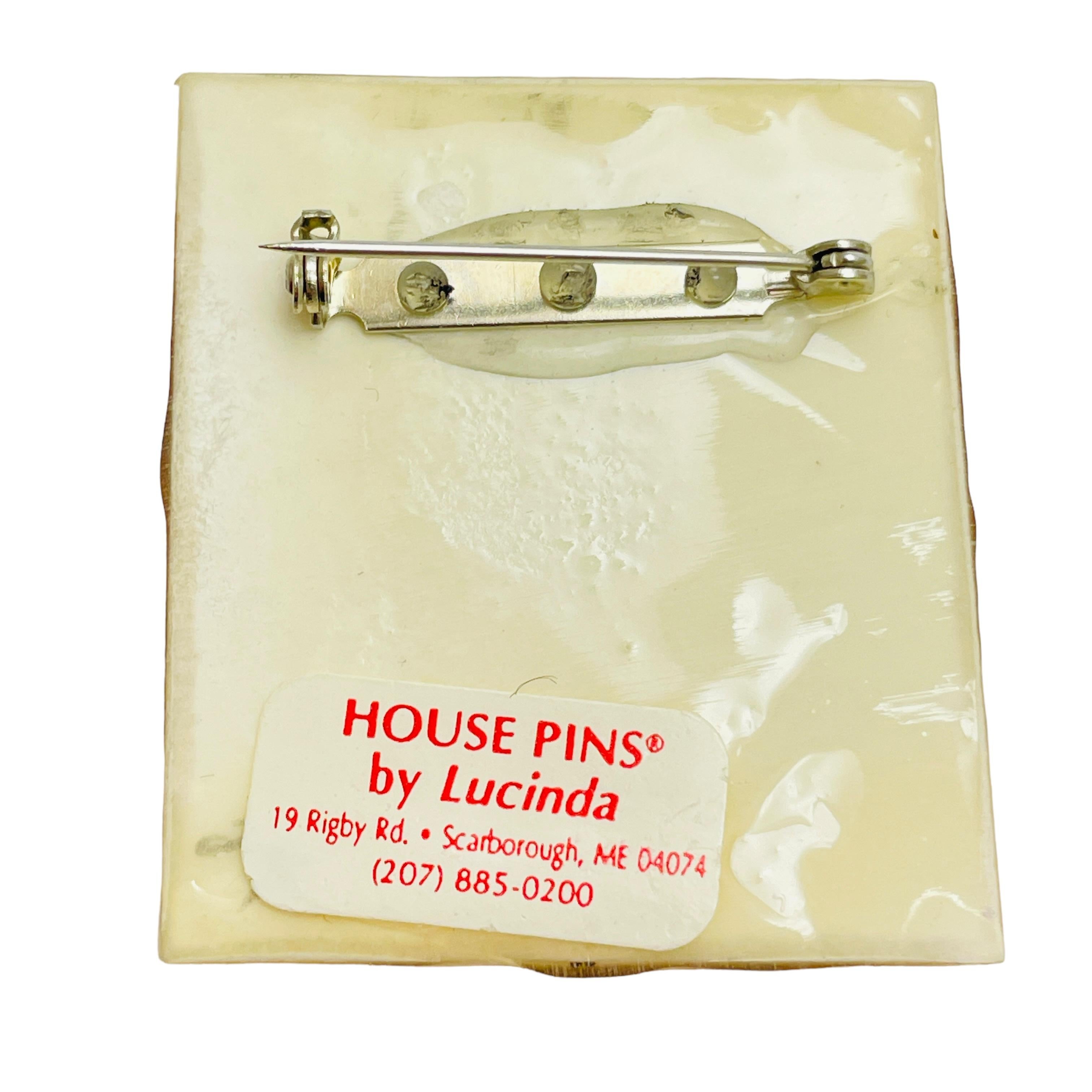 House Pins by LUCINDA vintage unique brooch In Good Condition For Sale In Palos Hills, IL