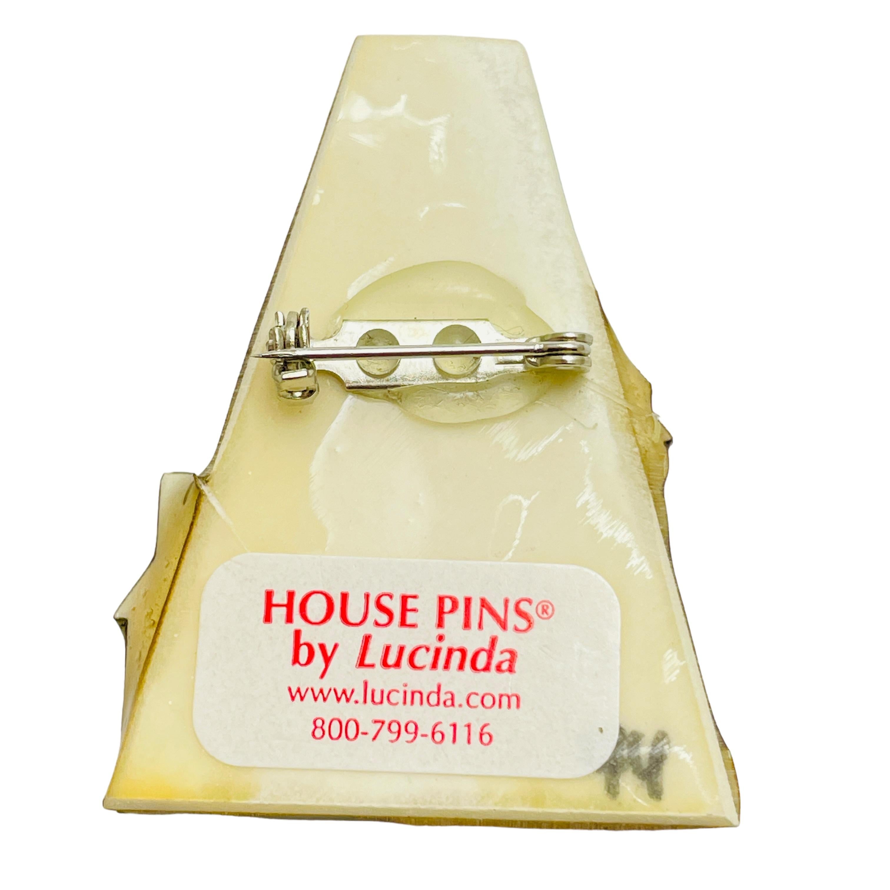 House Pins by LUCINDA vintage unique brooch In Good Condition For Sale In Palos Hills, IL