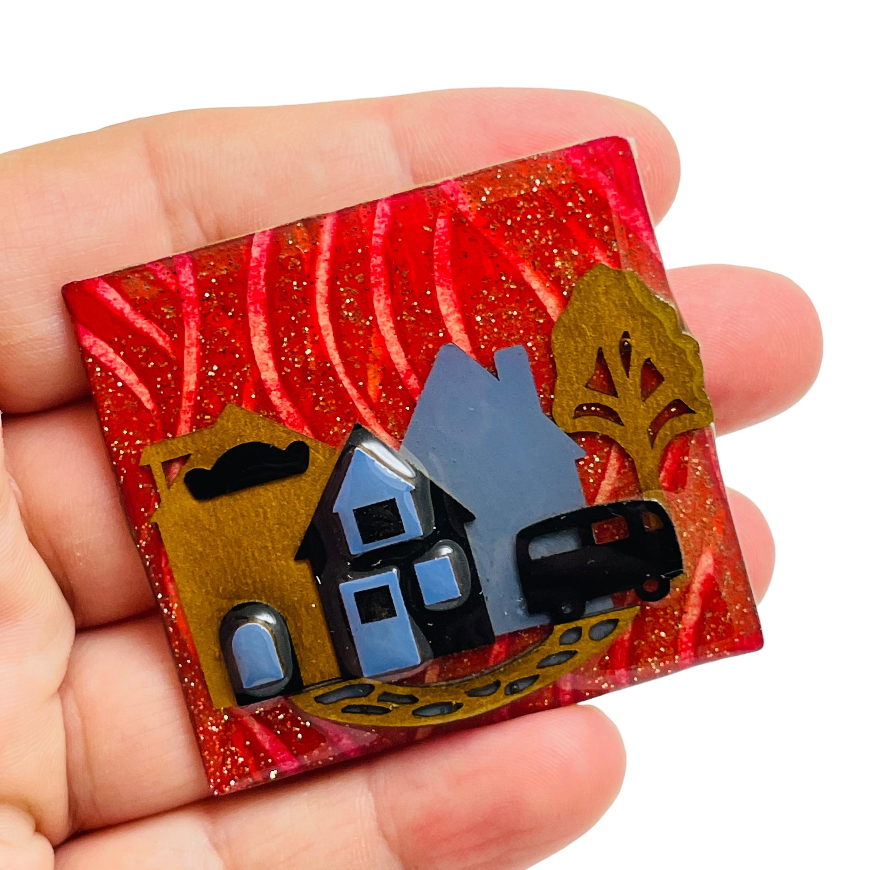 Broche unique vintage House Pins by LUCINDA Pour femmes en vente