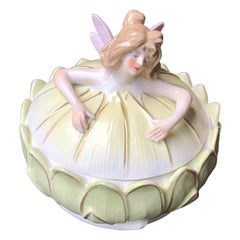 House Scheibe Alsbach Porcelain Box, 'Angle in Lily Pad', before 1989