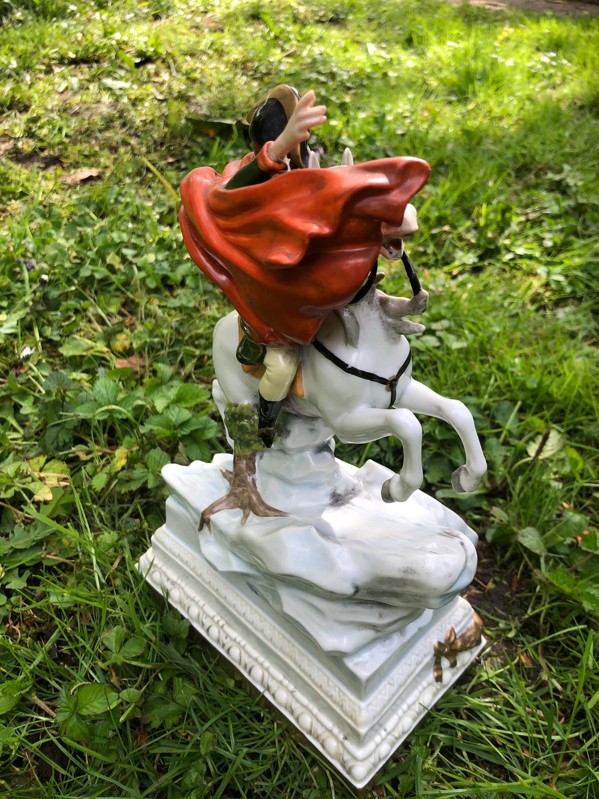 German House Scheibe Alsbach Porcelain Figure, Napoleon Bonaparte on Horse, 1989 For Sale
